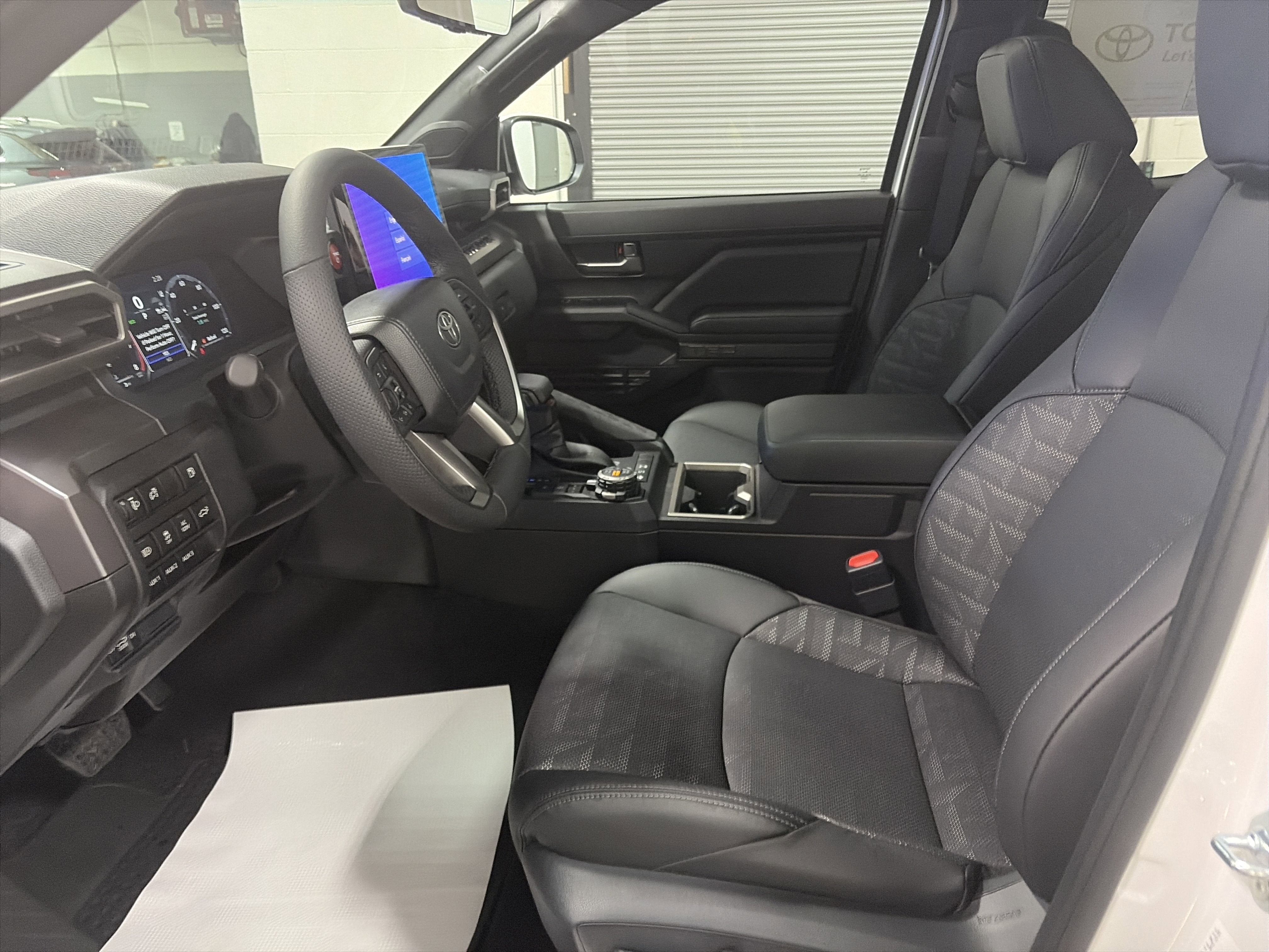 2026 Toyota Tacoma i-FORCE MAX TRD Off-Road i-FORCE MAX