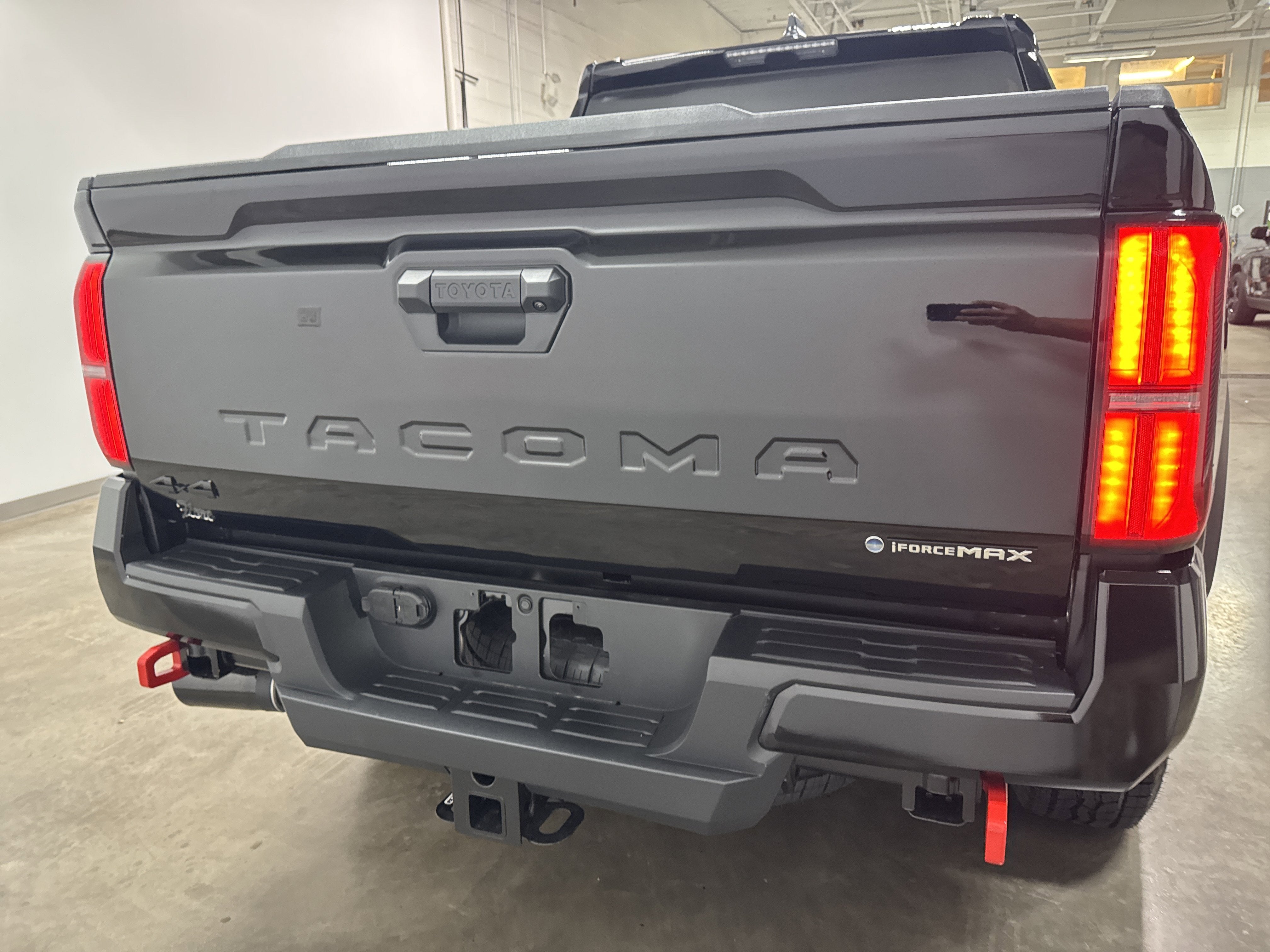 2025 Toyota Tacoma i-FORCE MAX TRD Off-Road i-FORCE MAX