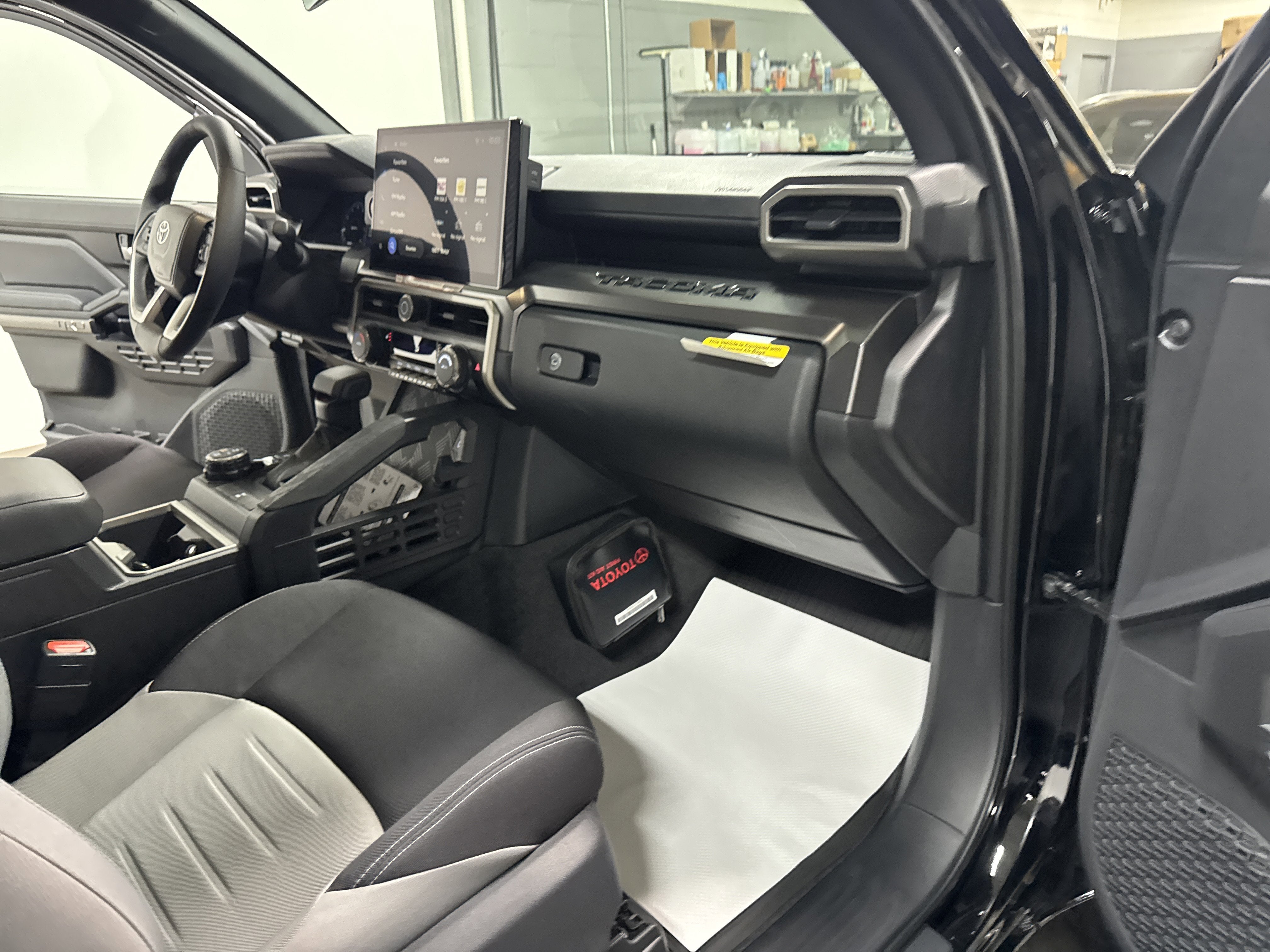 2025 Toyota Tacoma i-FORCE MAX TRD Off-Road i-FORCE MAX