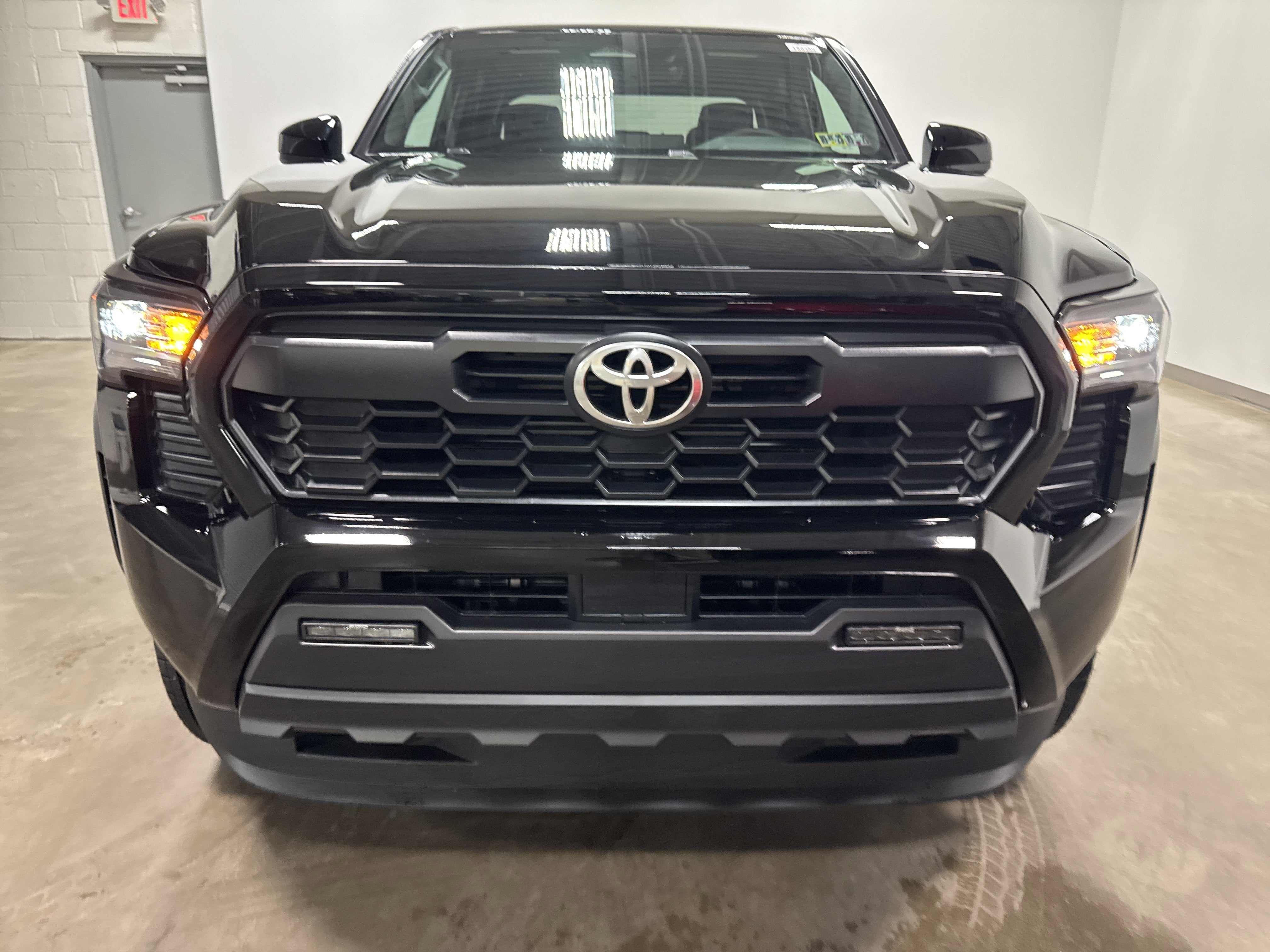 2025 Toyota Tacoma i-FORCE MAX TRD Off-Road i-FORCE MAX