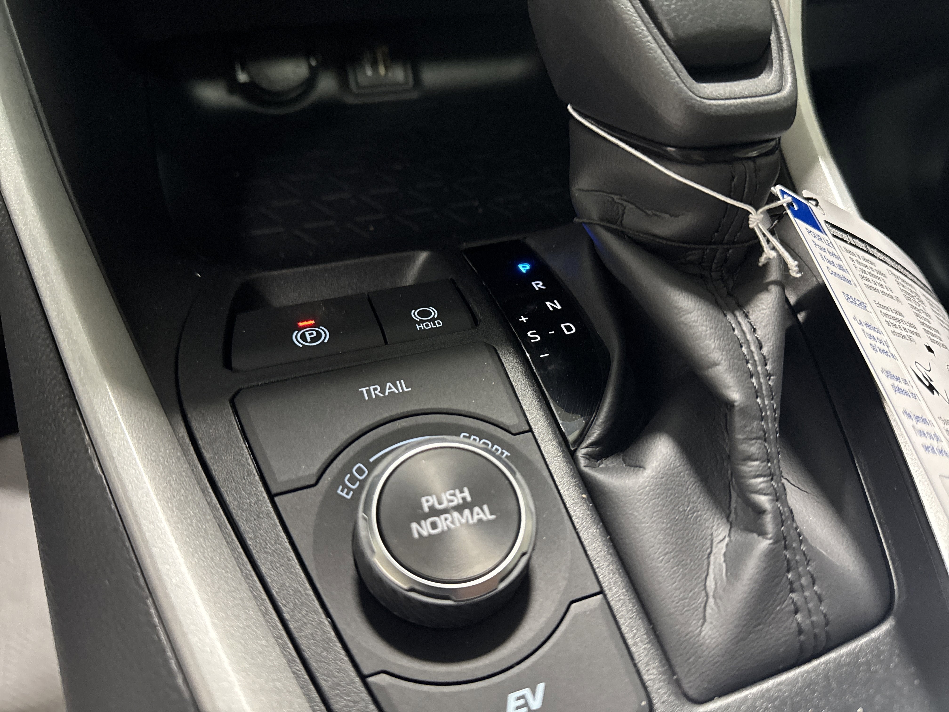 2025 Toyota RAV4 Hybrid Hybrid XLE