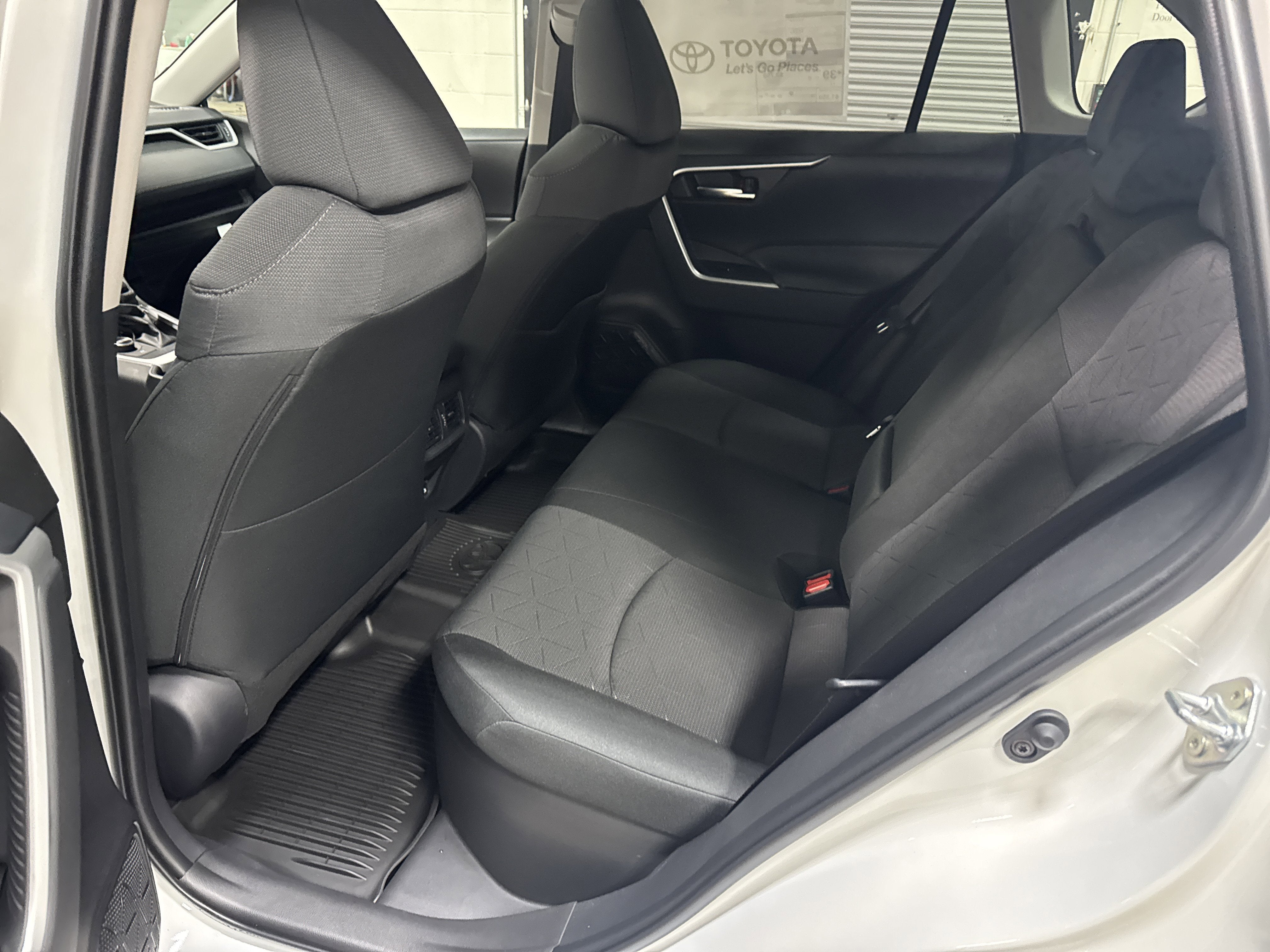 2025 Toyota RAV4 Hybrid Hybrid XLE