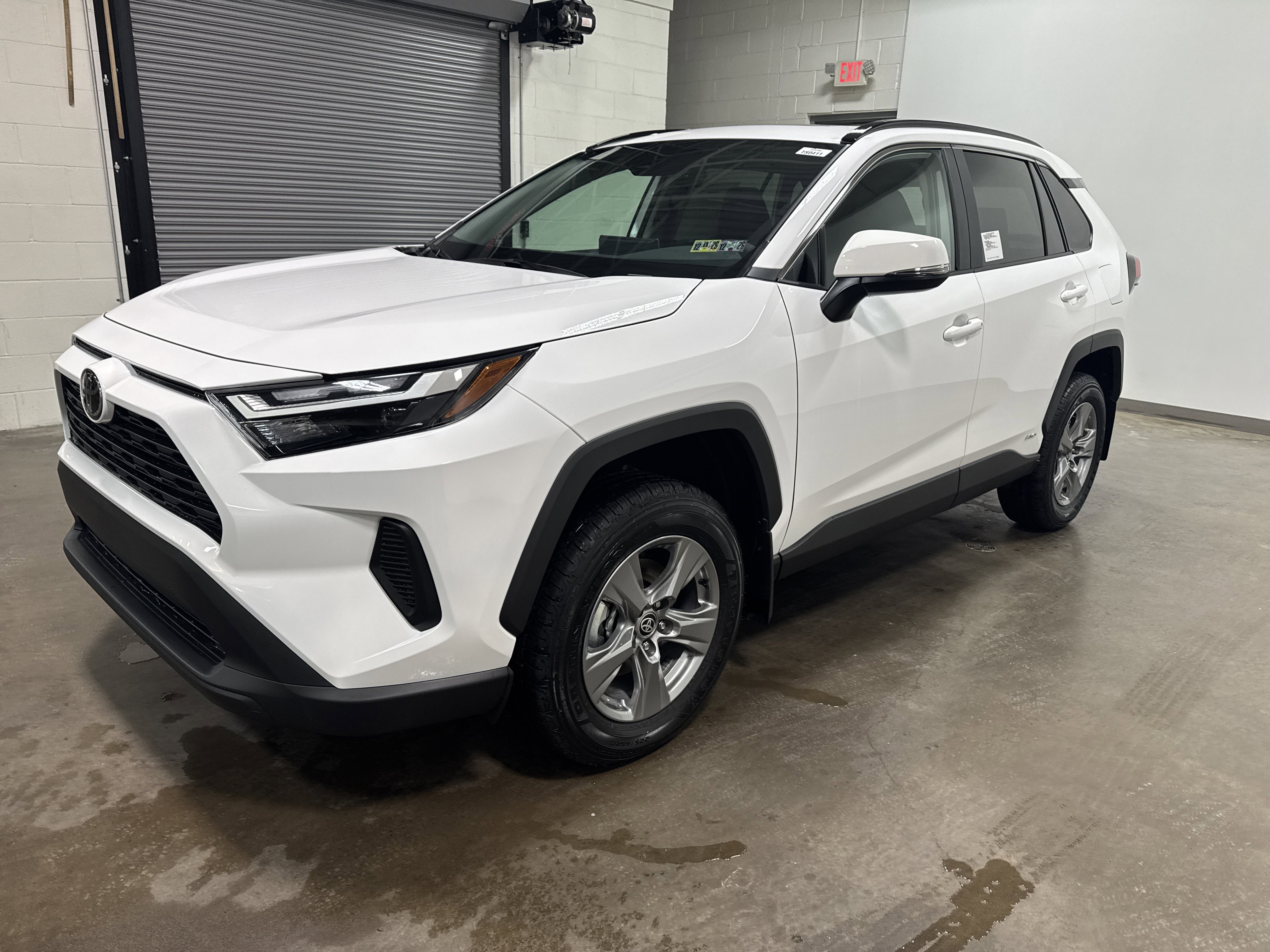 2025 Toyota RAV4 Hybrid Hybrid XLE