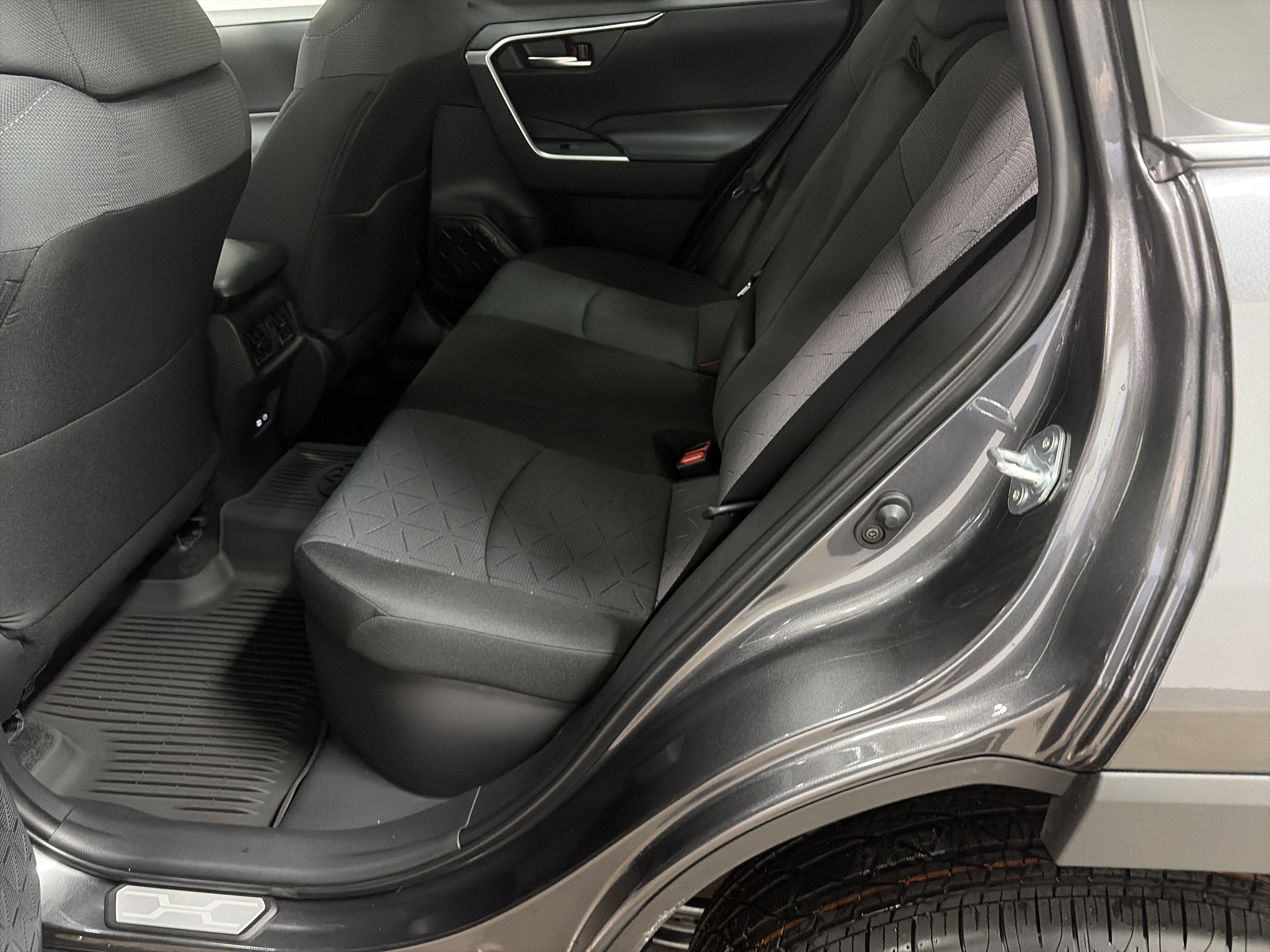 2025 Toyota RAV4 Hybrid Hybrid XLE