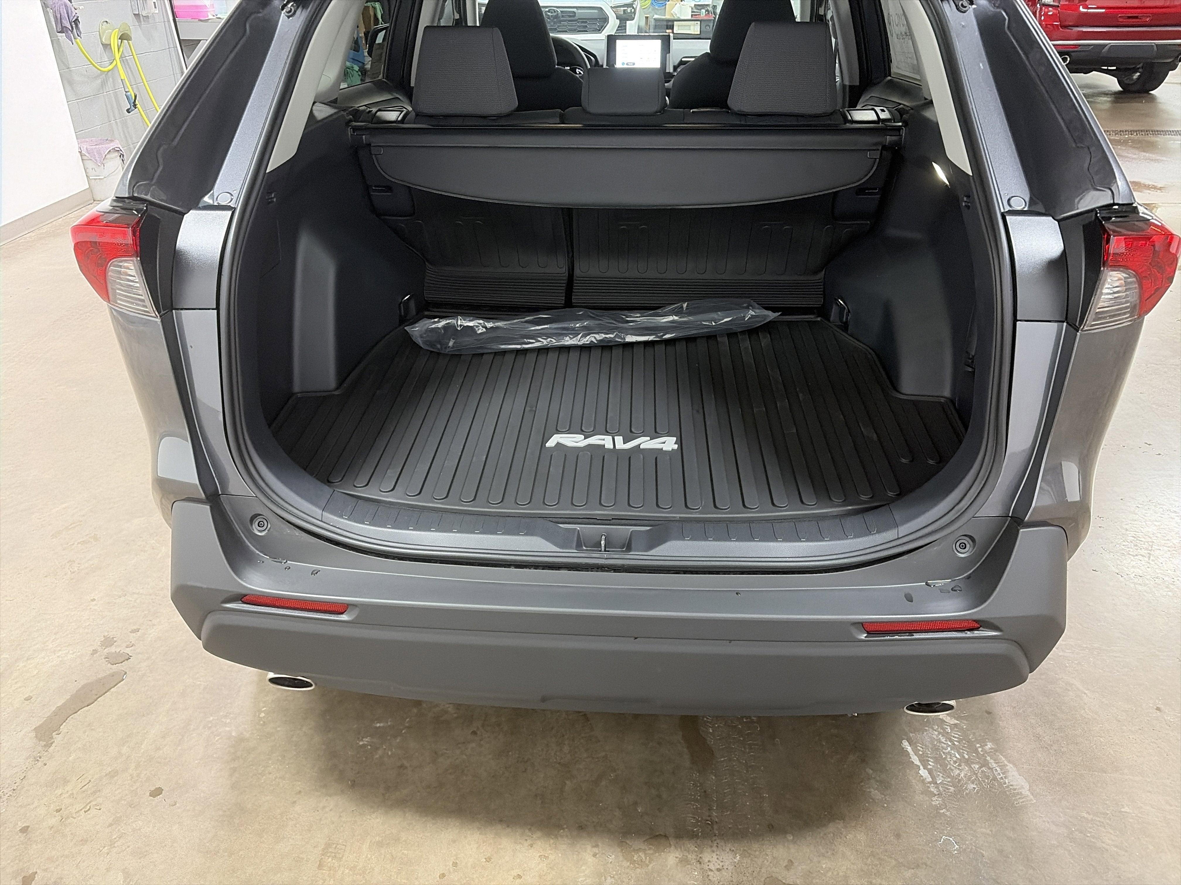 2025 Toyota RAV4 Hybrid Hybrid XLE