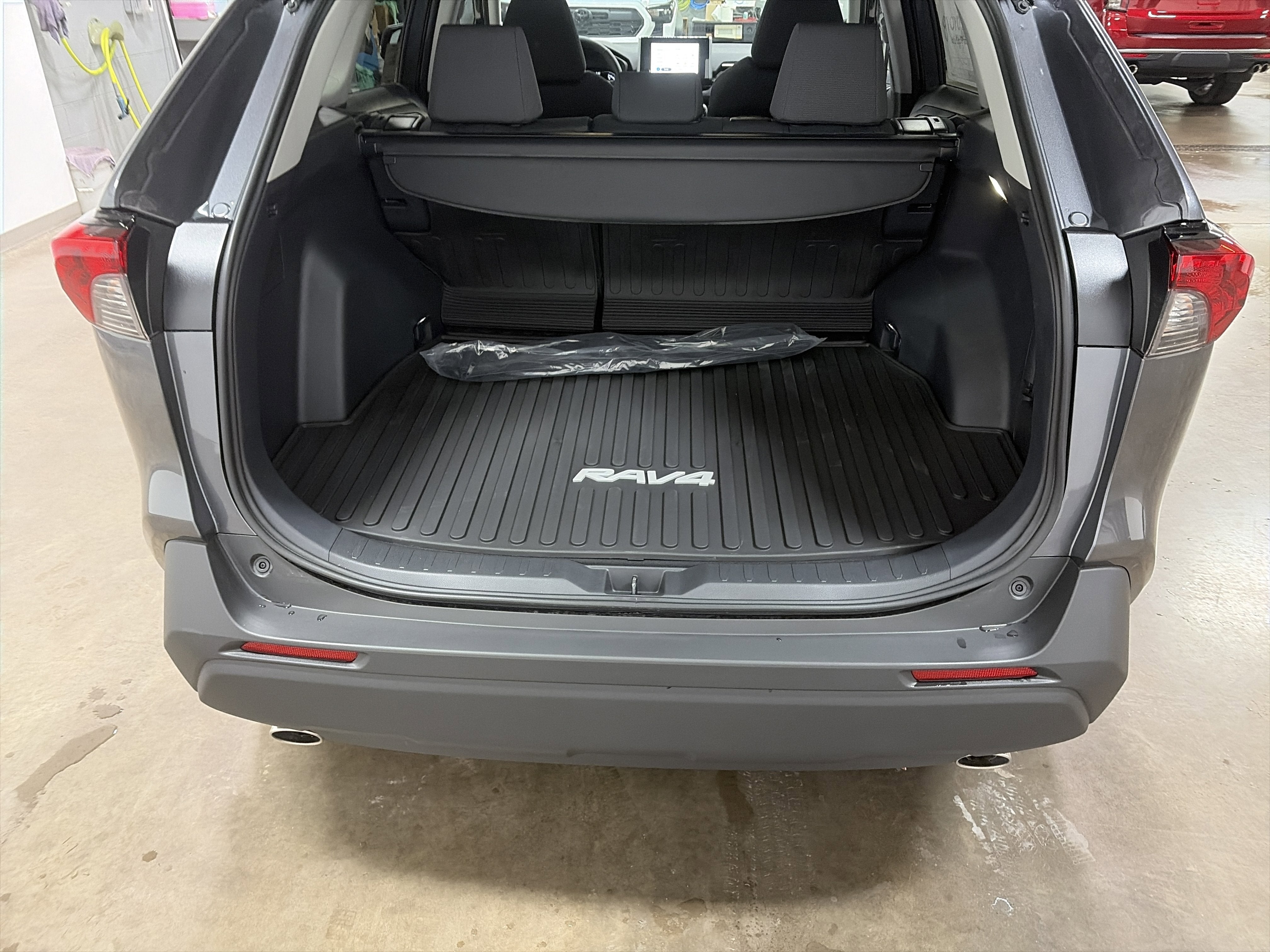 2025 Toyota RAV4 Hybrid Hybrid XLE