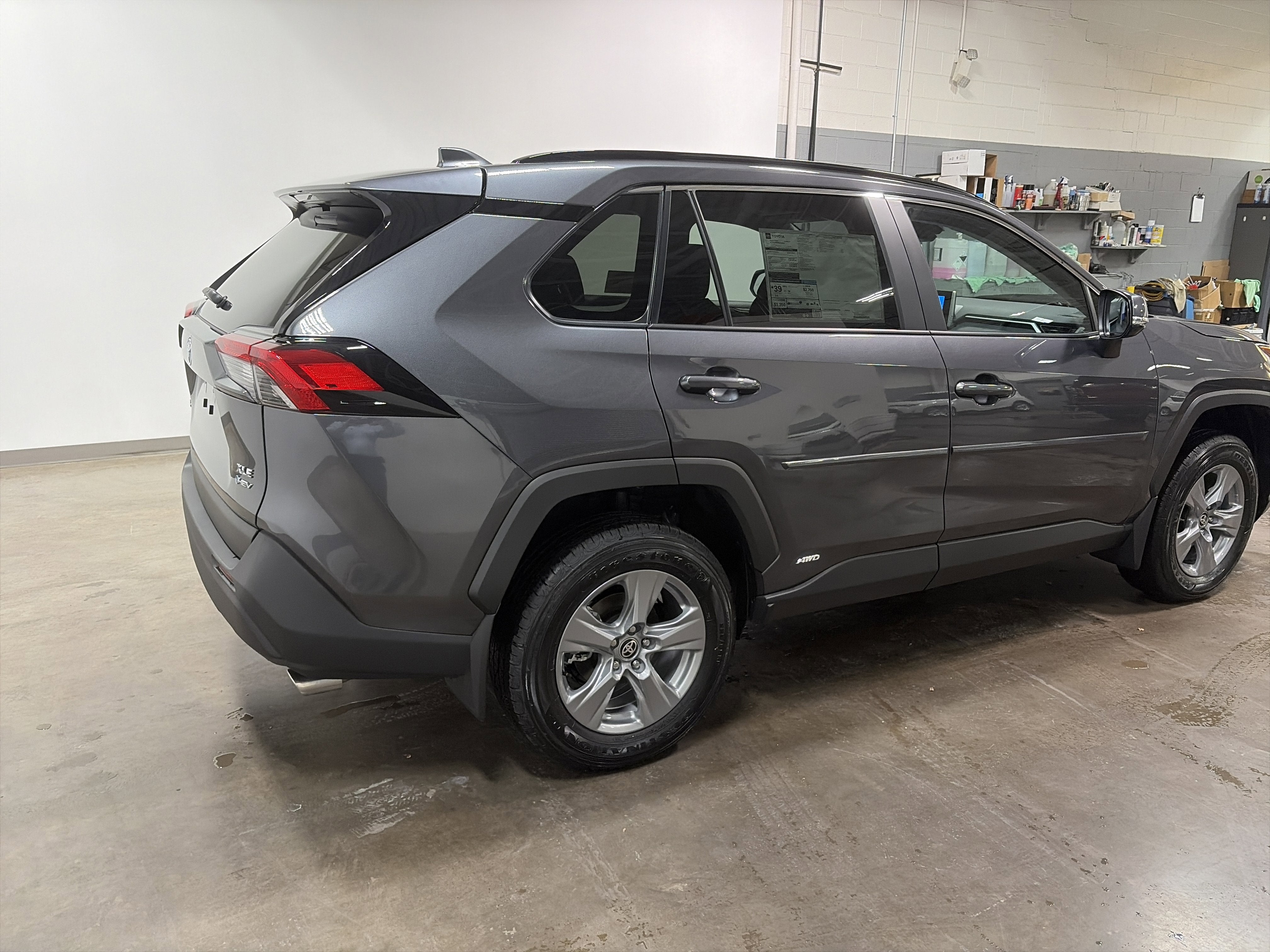 2025 Toyota RAV4 Hybrid Hybrid XLE