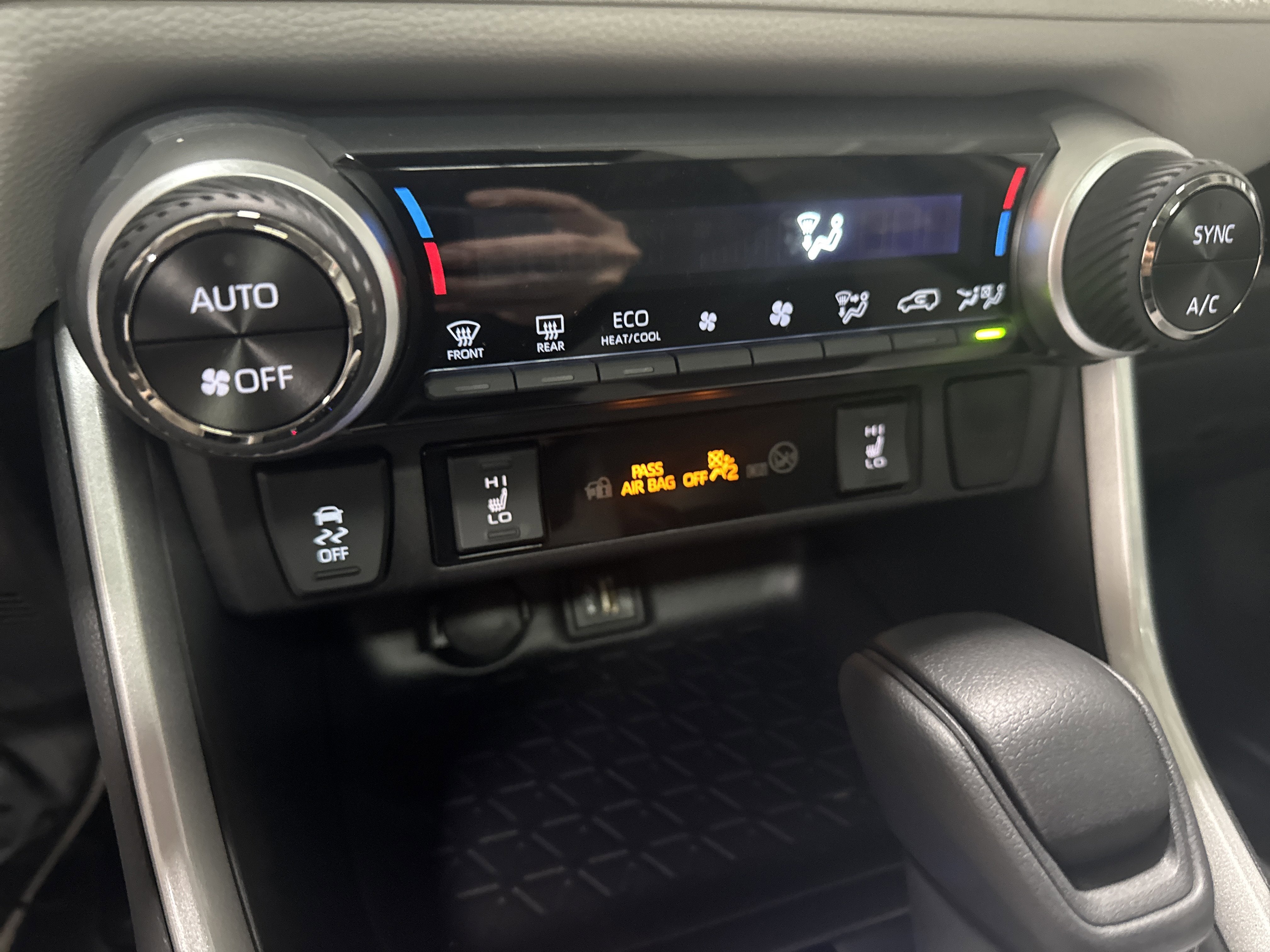 2025 Toyota RAV4 Hybrid Hybrid XLE