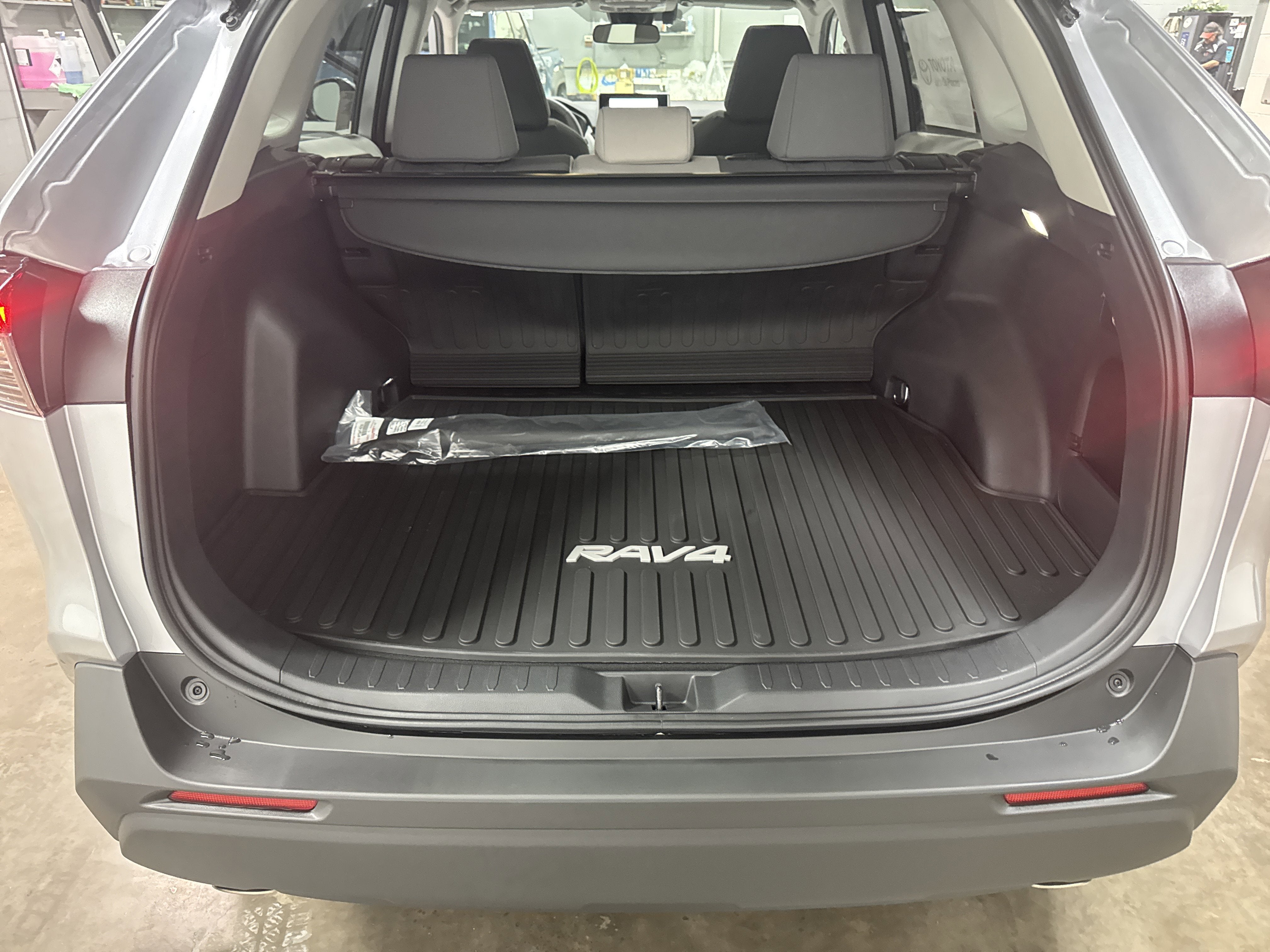 2025 Toyota RAV4 Hybrid Hybrid XLE