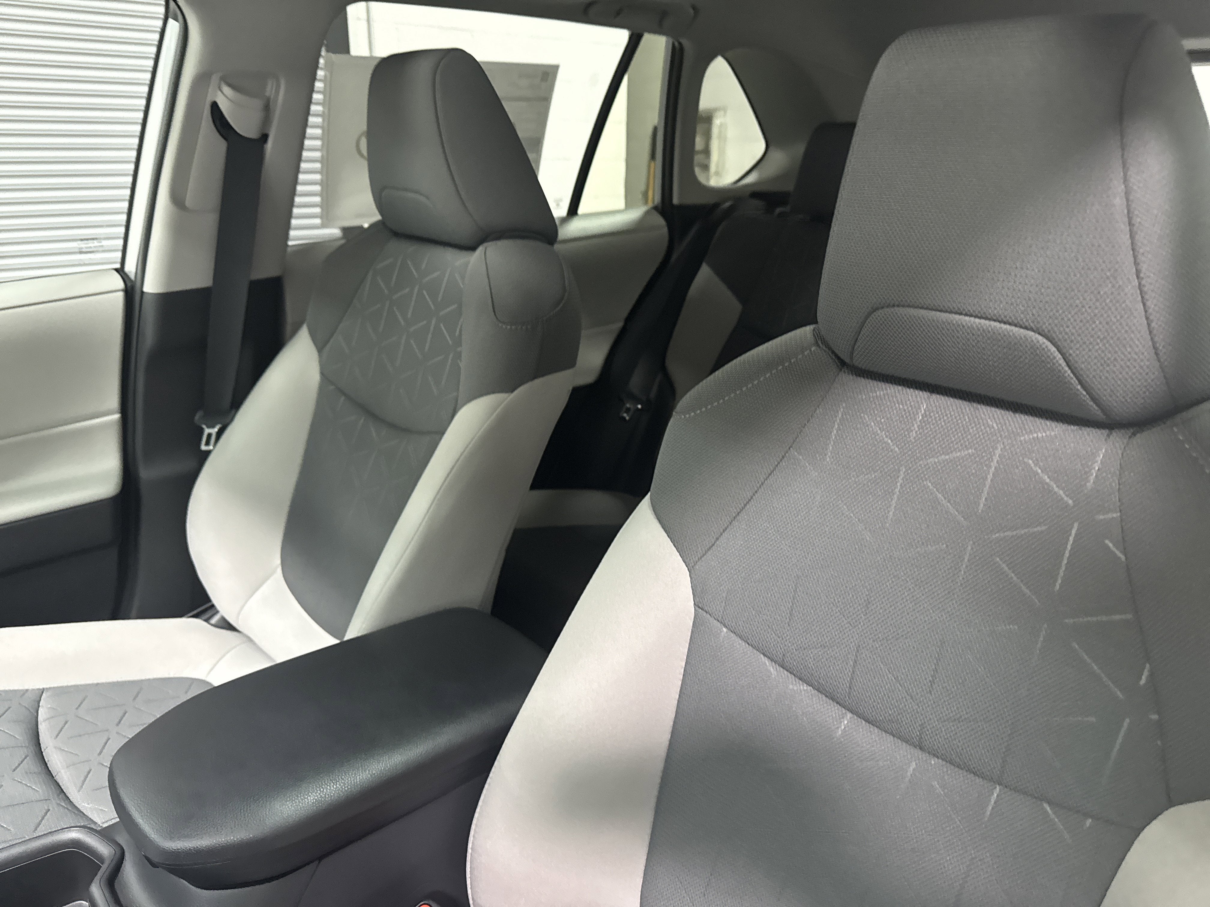 2025 Toyota RAV4 Hybrid Hybrid XLE