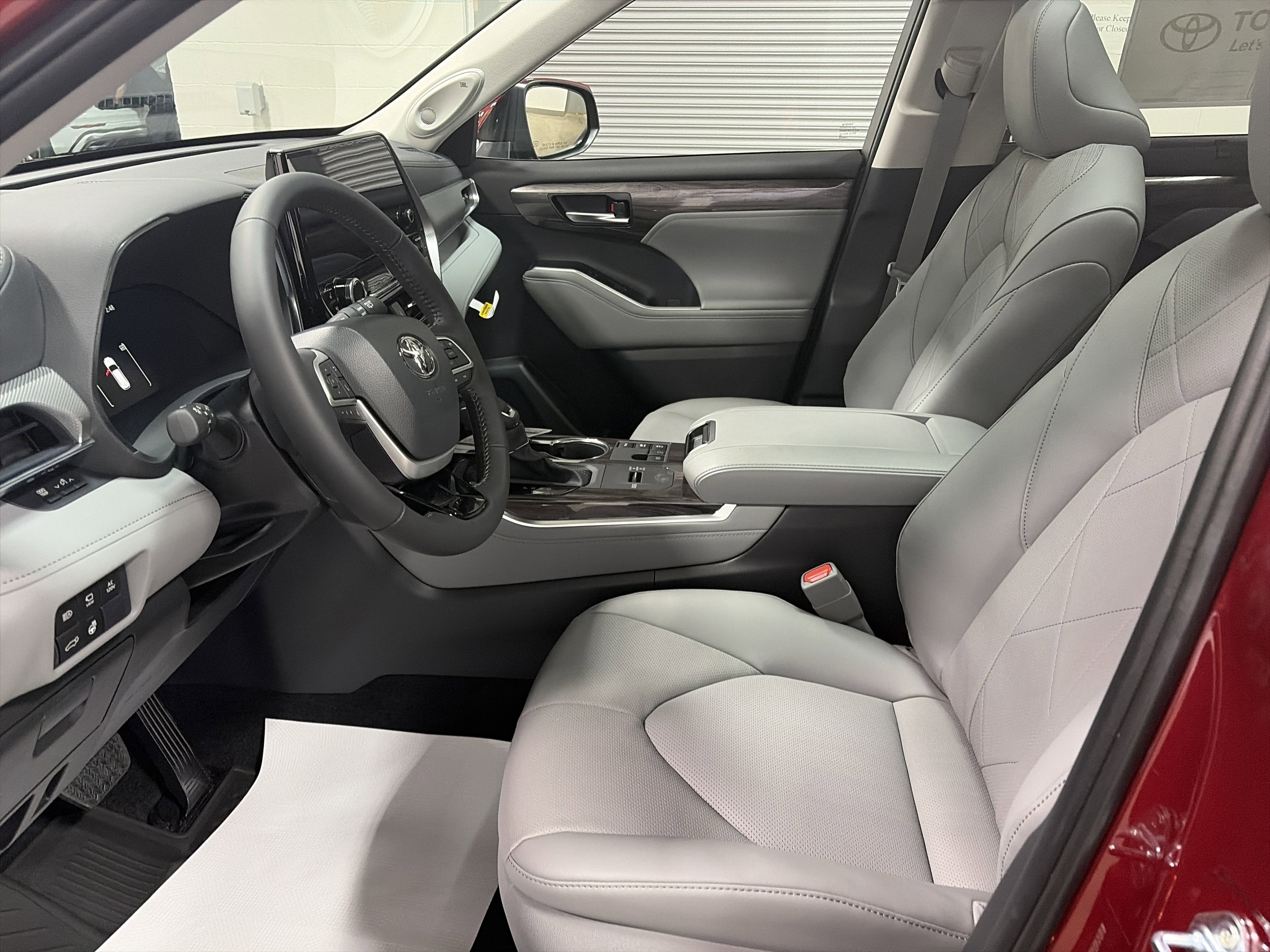 2026 Toyota Highlander Hybrid Hybrid Platinum