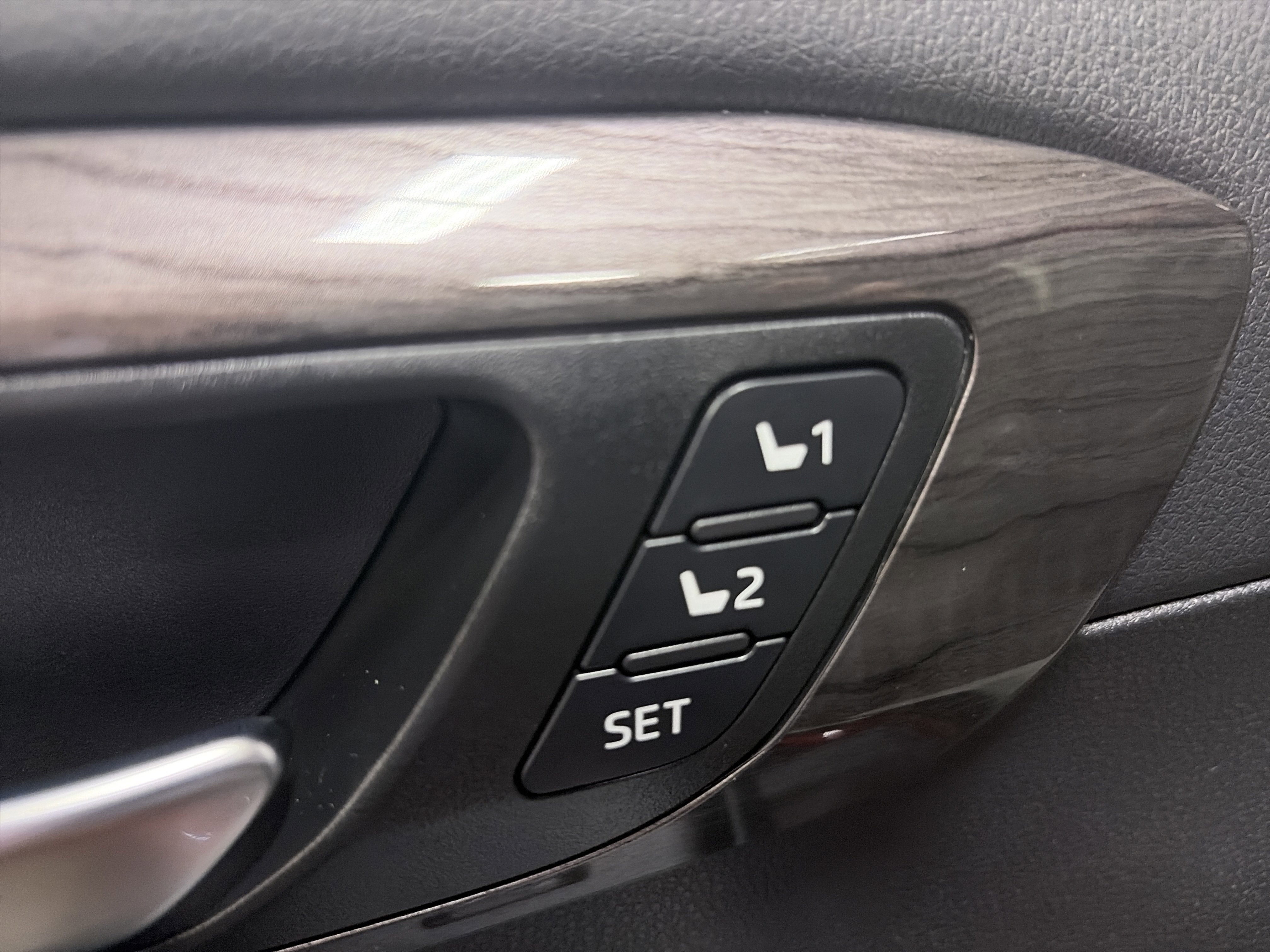 2026 Toyota Highlander Hybrid Hybrid Platinum