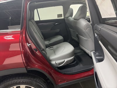 2026 Toyota Highlander Hybrid Hybrid Platinum