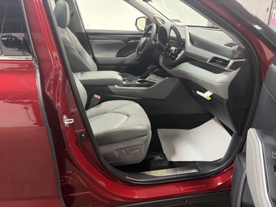 2026 Toyota Highlander Hybrid Hybrid Platinum