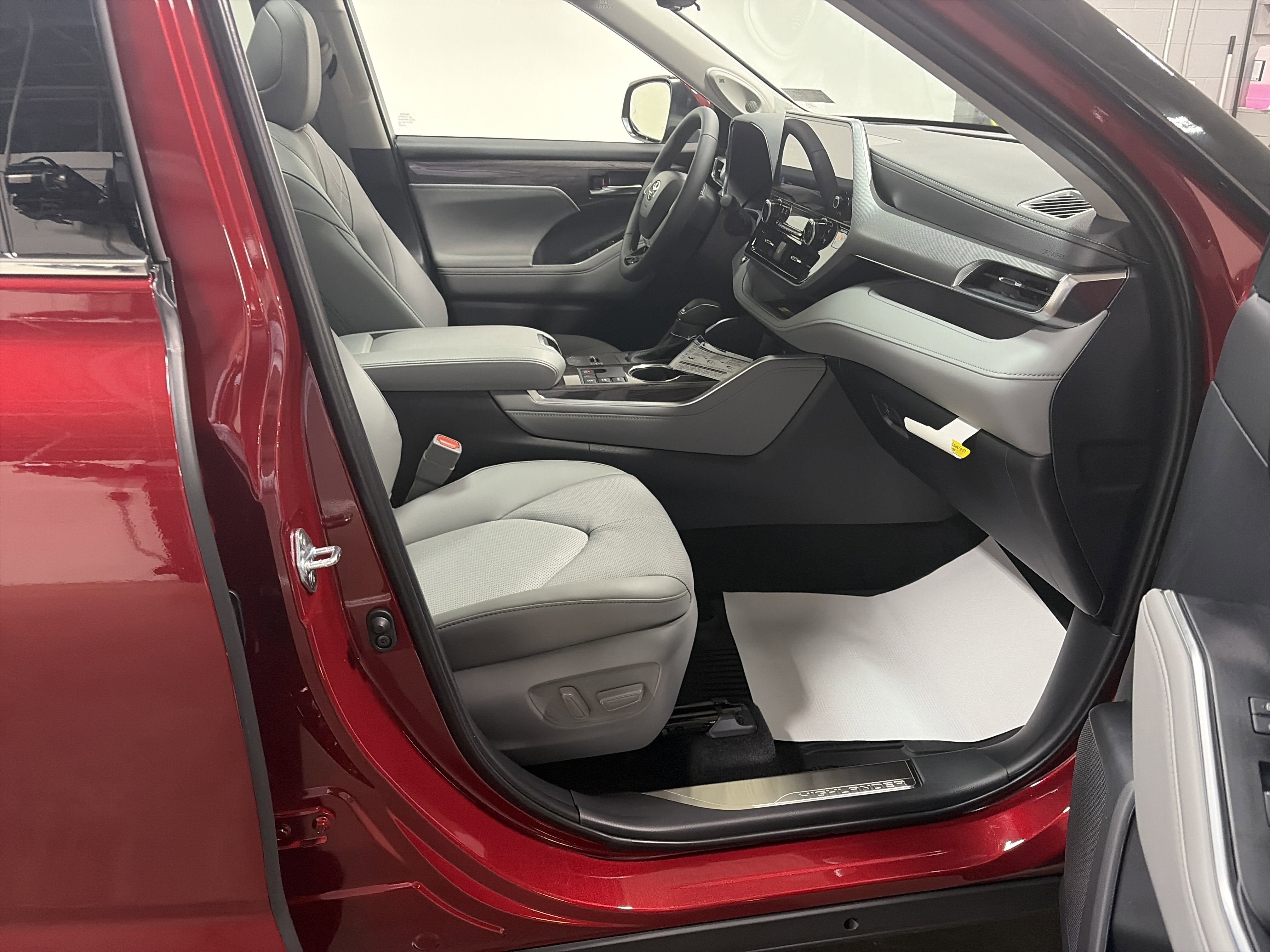 2026 Toyota Highlander Hybrid Hybrid Platinum