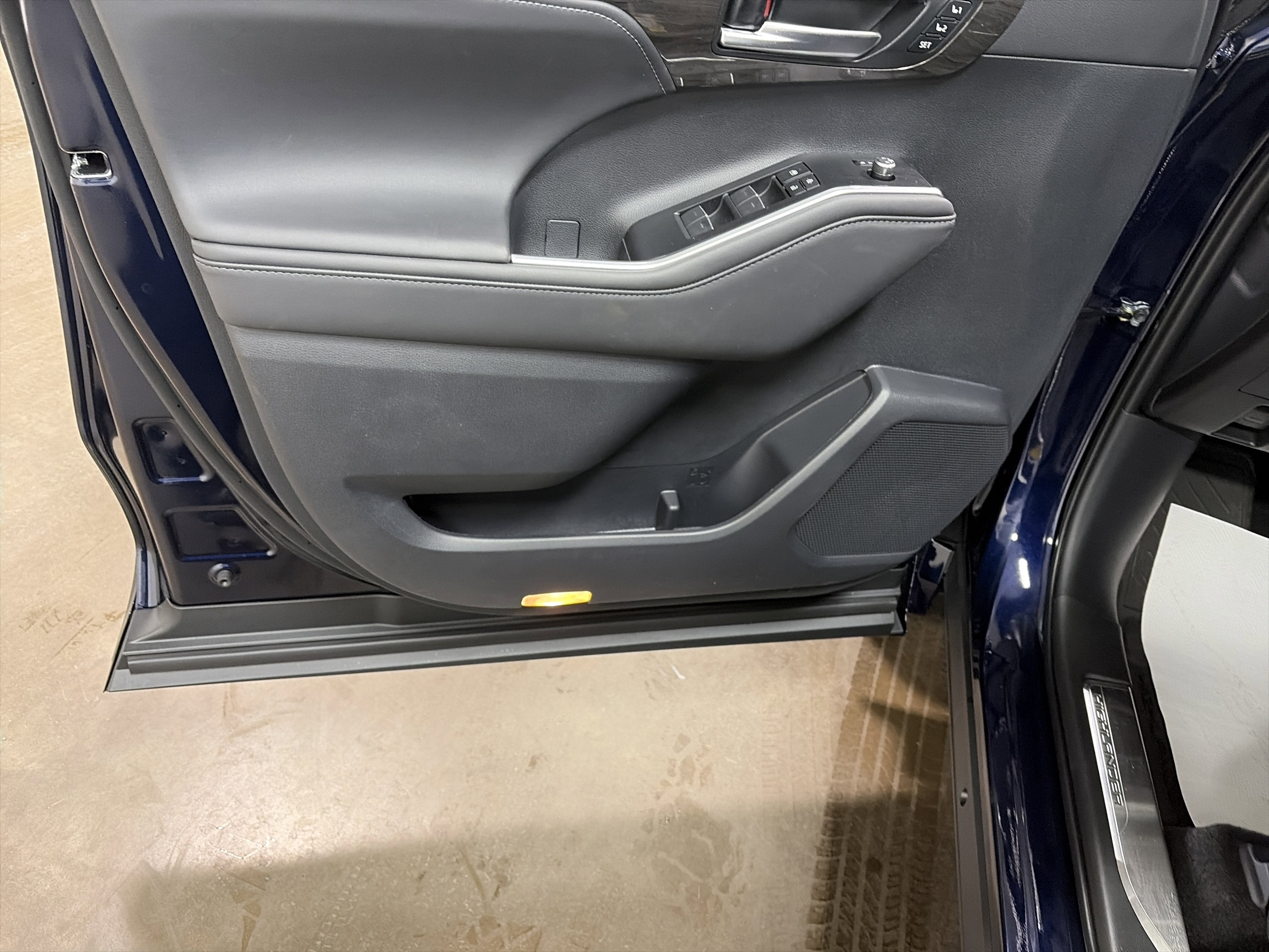 2026 Toyota Highlander Hybrid Hybrid Platinum