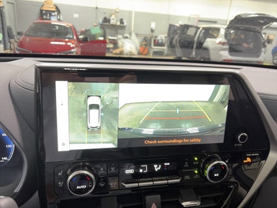 2026 Toyota Highlander Hybrid Hybrid Platinum