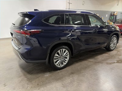 2026 Toyota Highlander Hybrid Hybrid Platinum