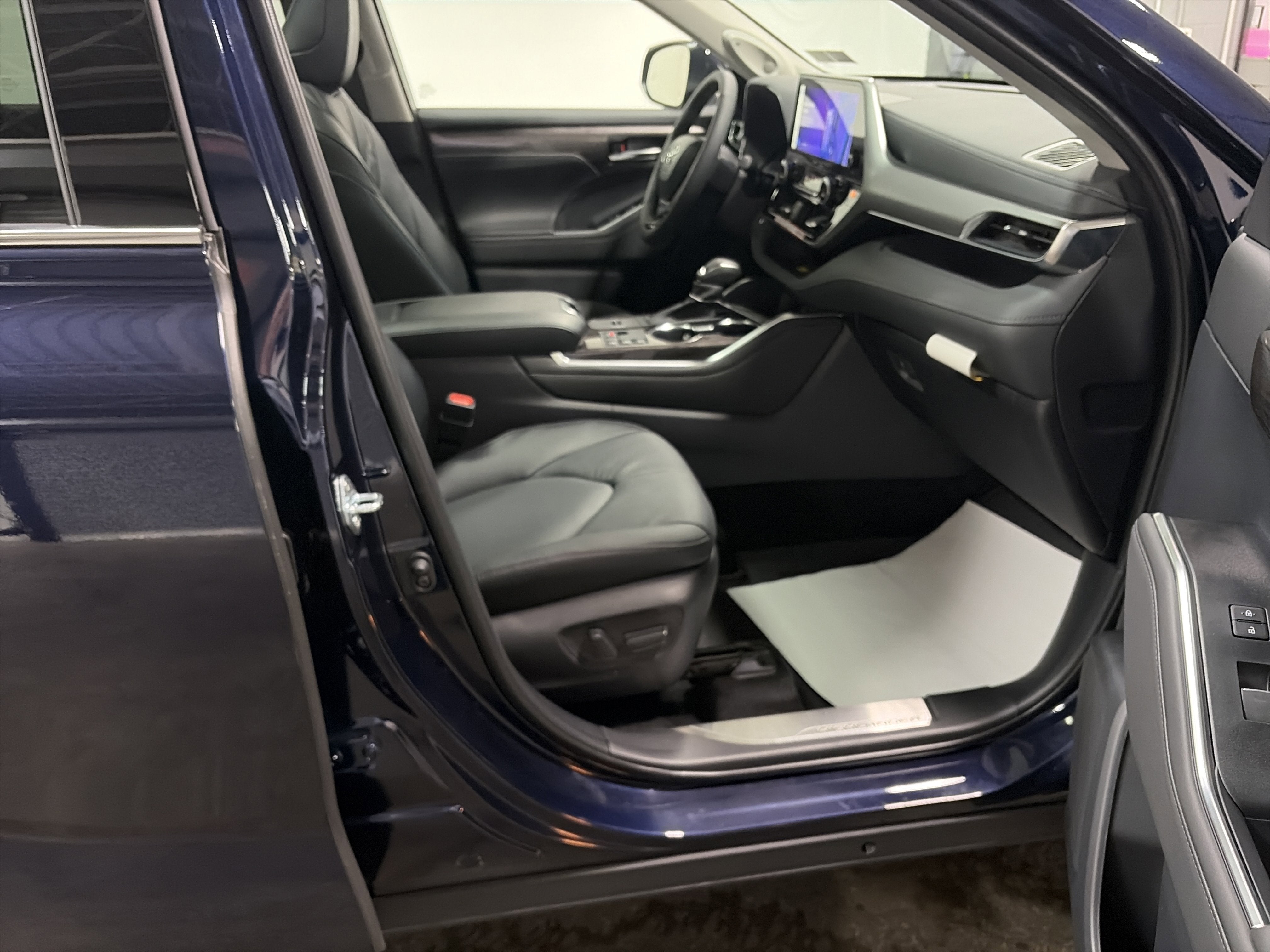 2026 Toyota Highlander Hybrid Hybrid Platinum