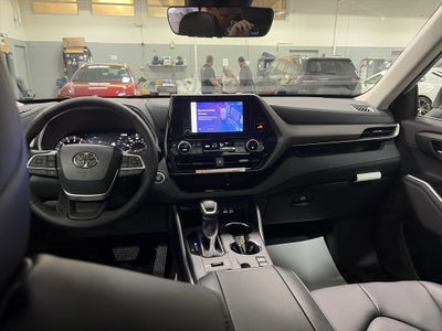2026 Toyota Highlander XLE