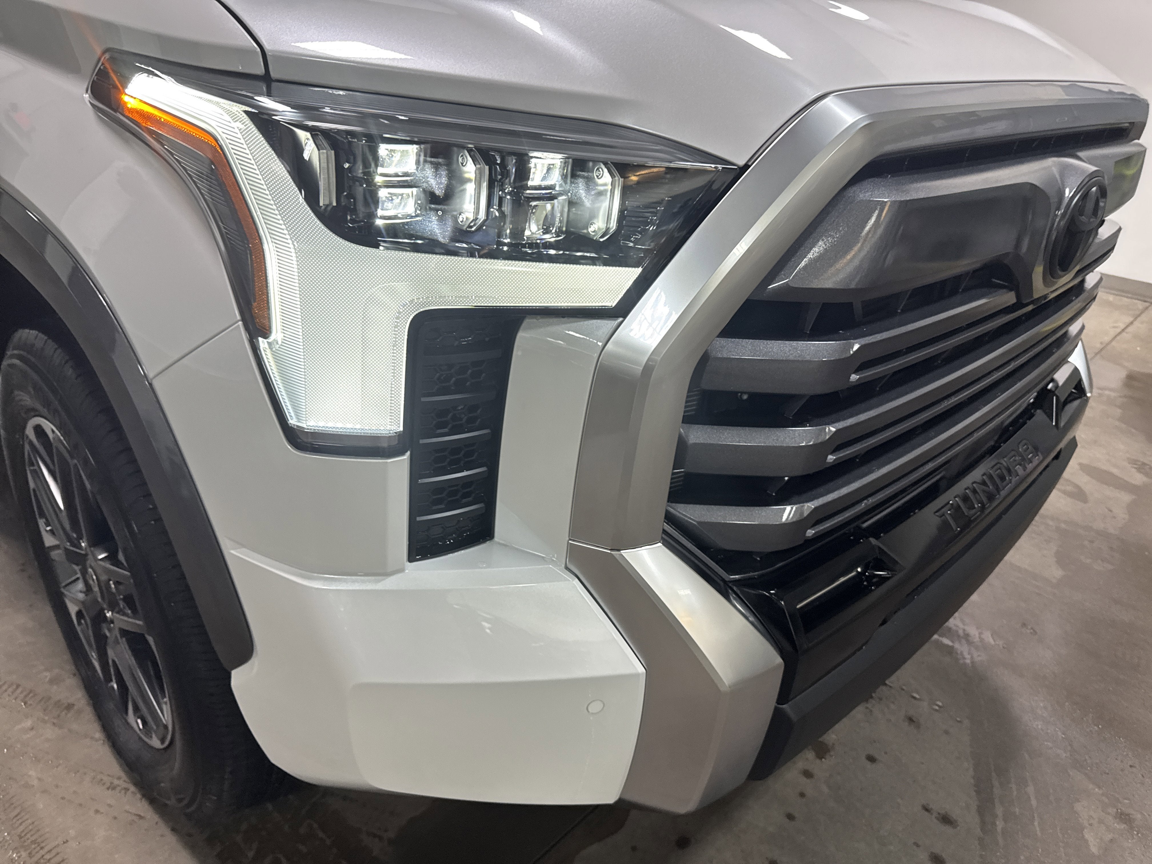 2026 Toyota Tundra i-FORCE MAX Limited i-FORCE MAX