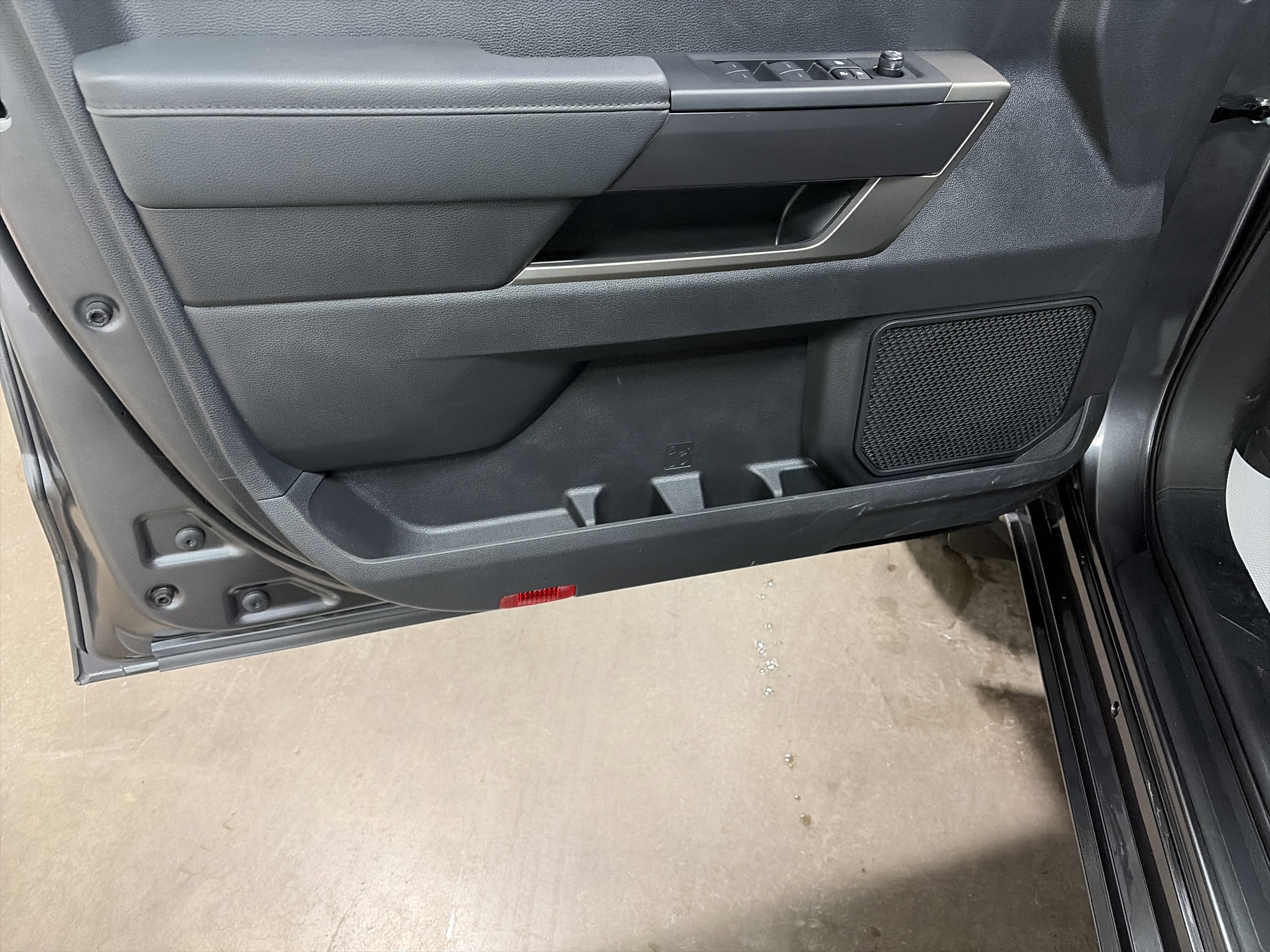 2026 Toyota Tundra SR5 CrewMax 5.5' Bed