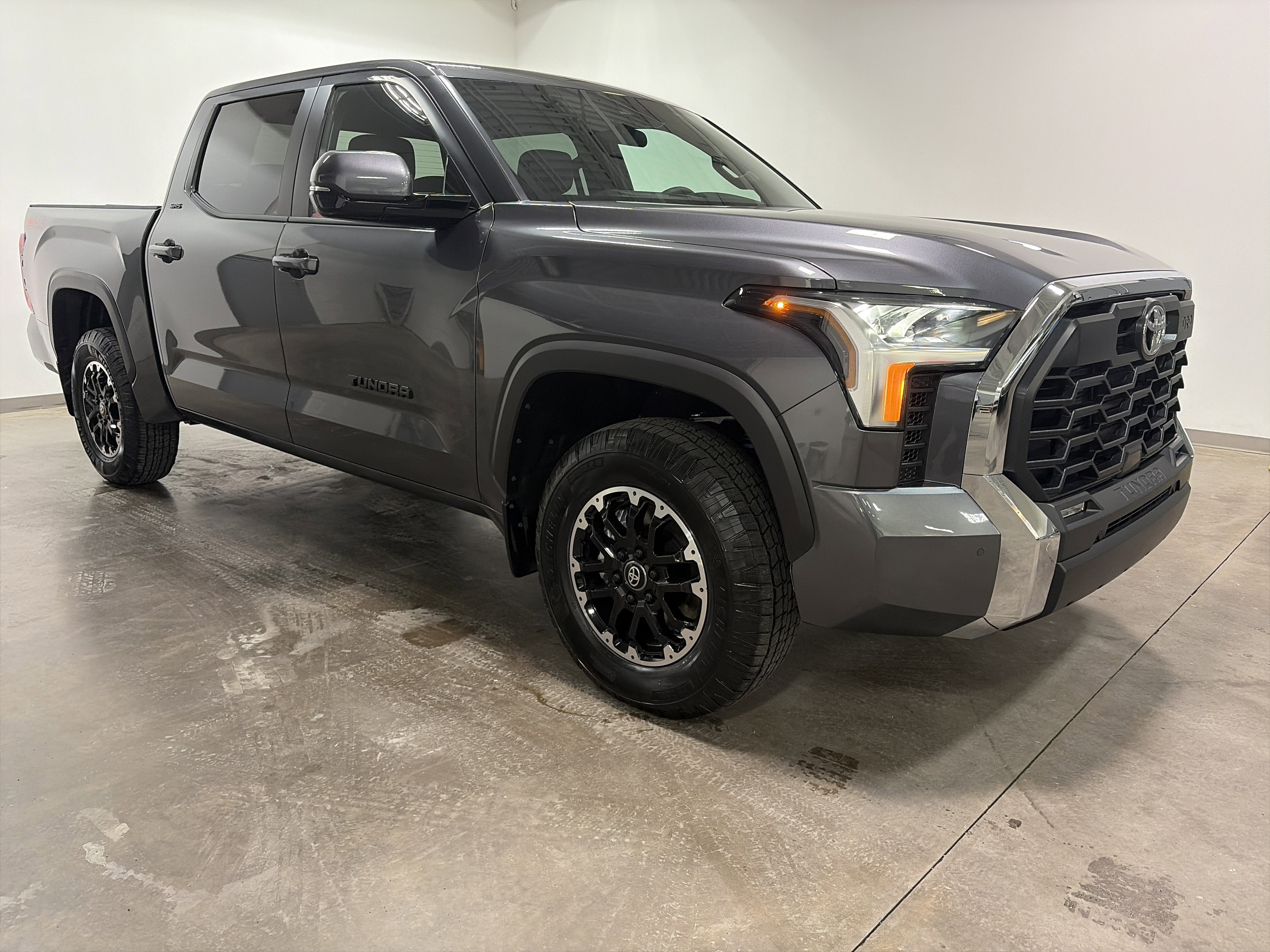 2026 Toyota Tundra SR5 CrewMax 5.5' Bed