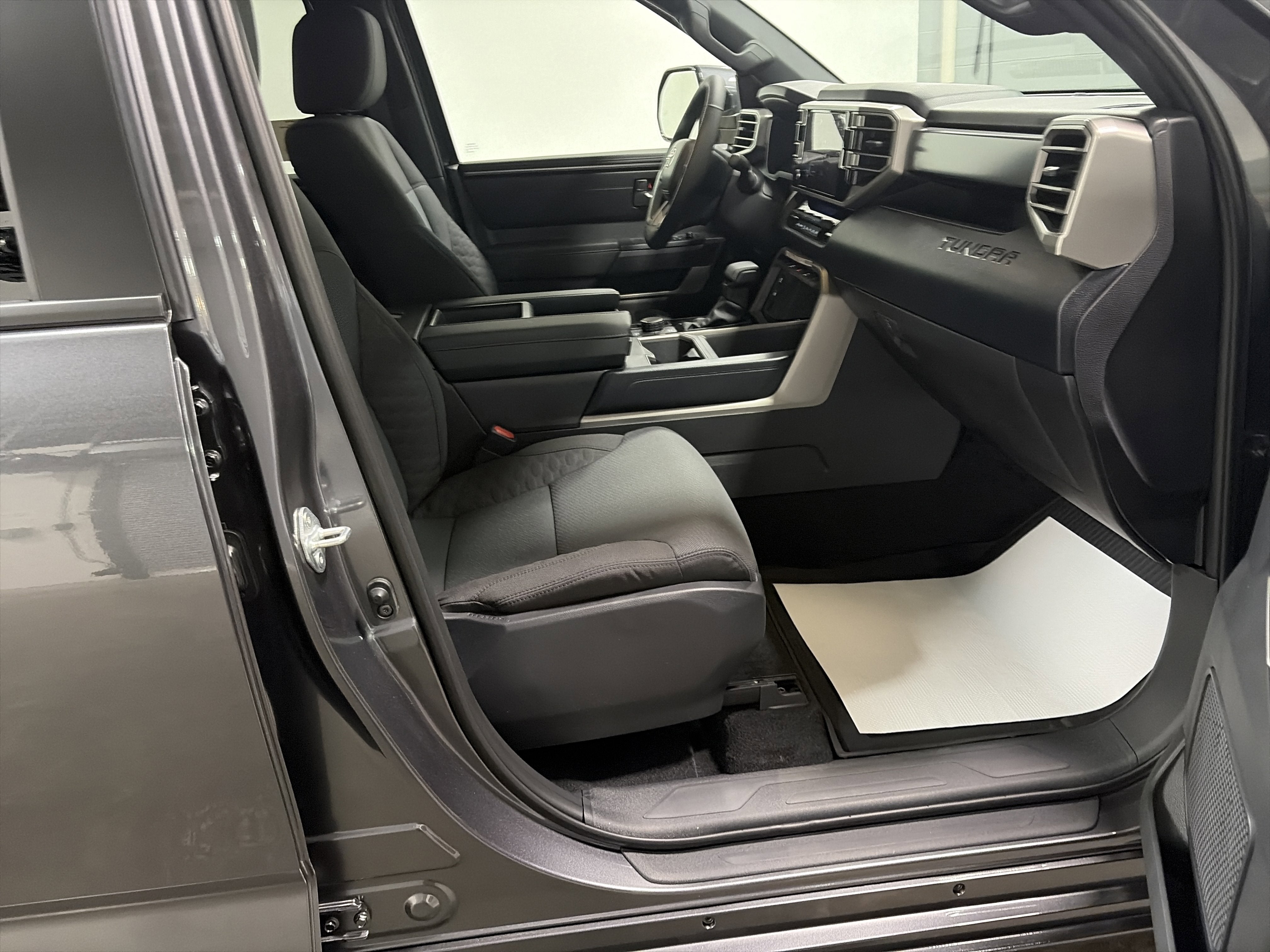 2026 Toyota Tundra SR5 CrewMax 5.5' Bed