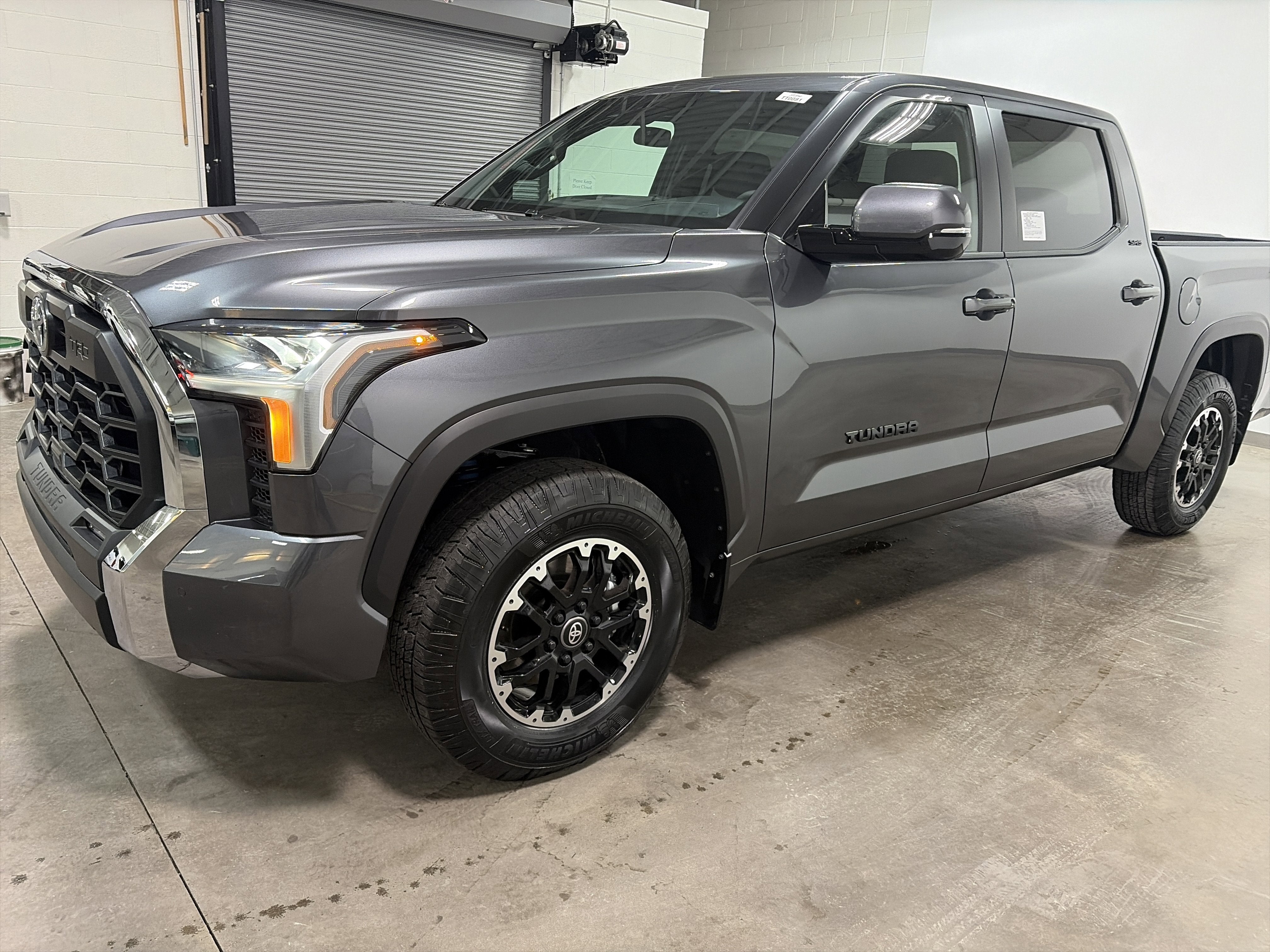 2026 Toyota Tundra SR5 CrewMax 5.5' Bed