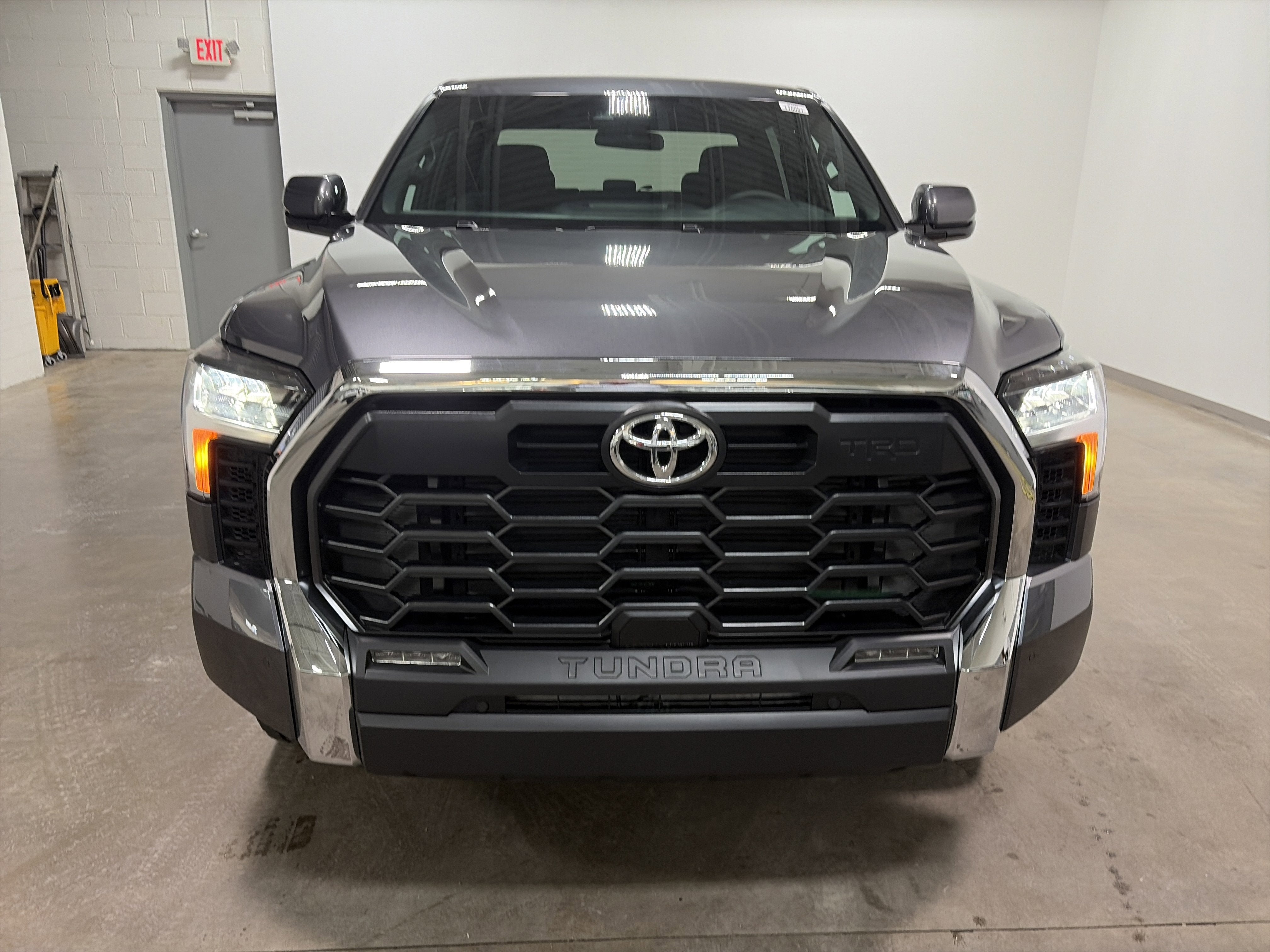2026 Toyota Tundra SR5 CrewMax 5.5' Bed