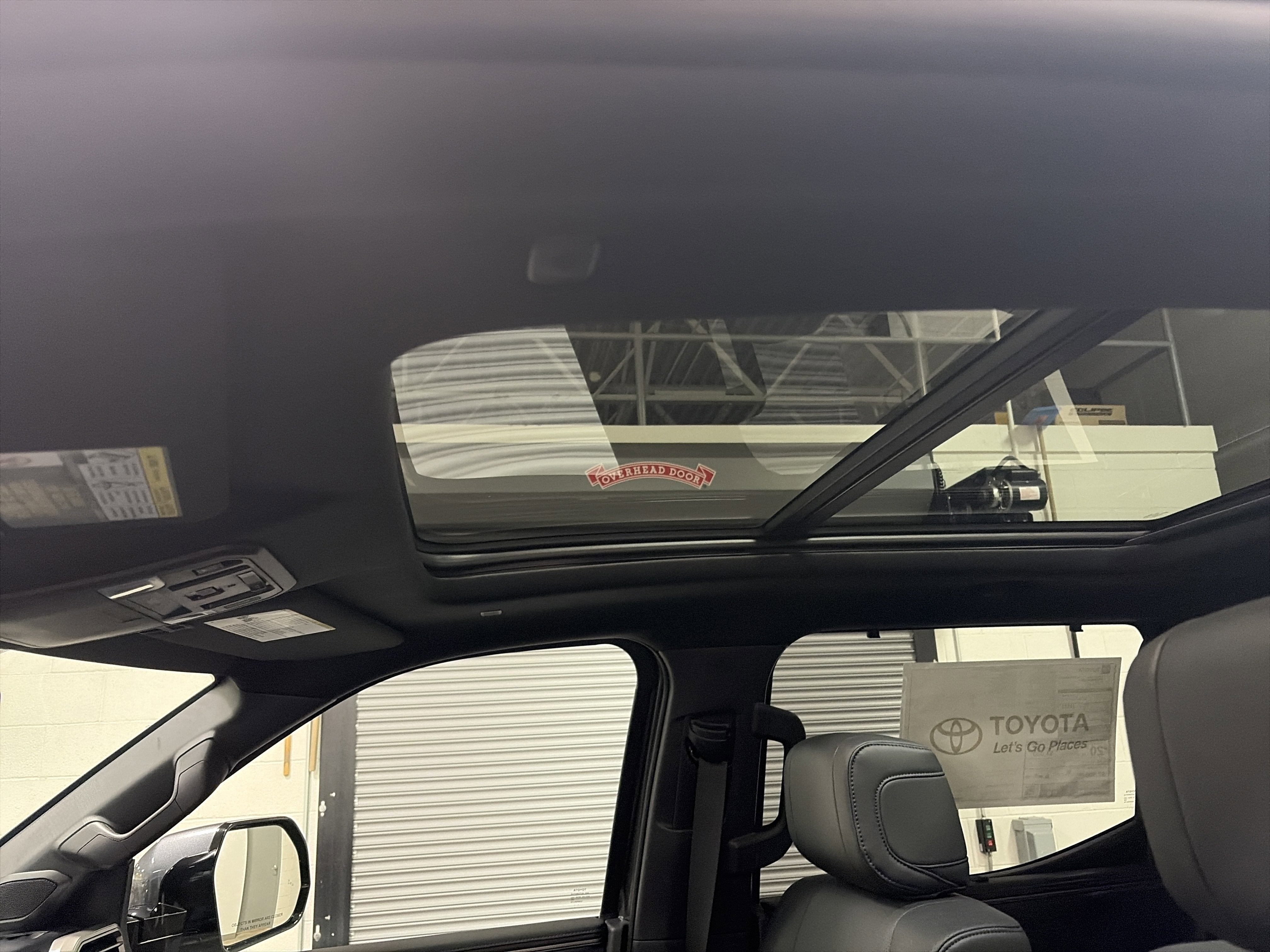 2026 Toyota Tundra i-FORCE MAX Platinum i-FORCE MAX