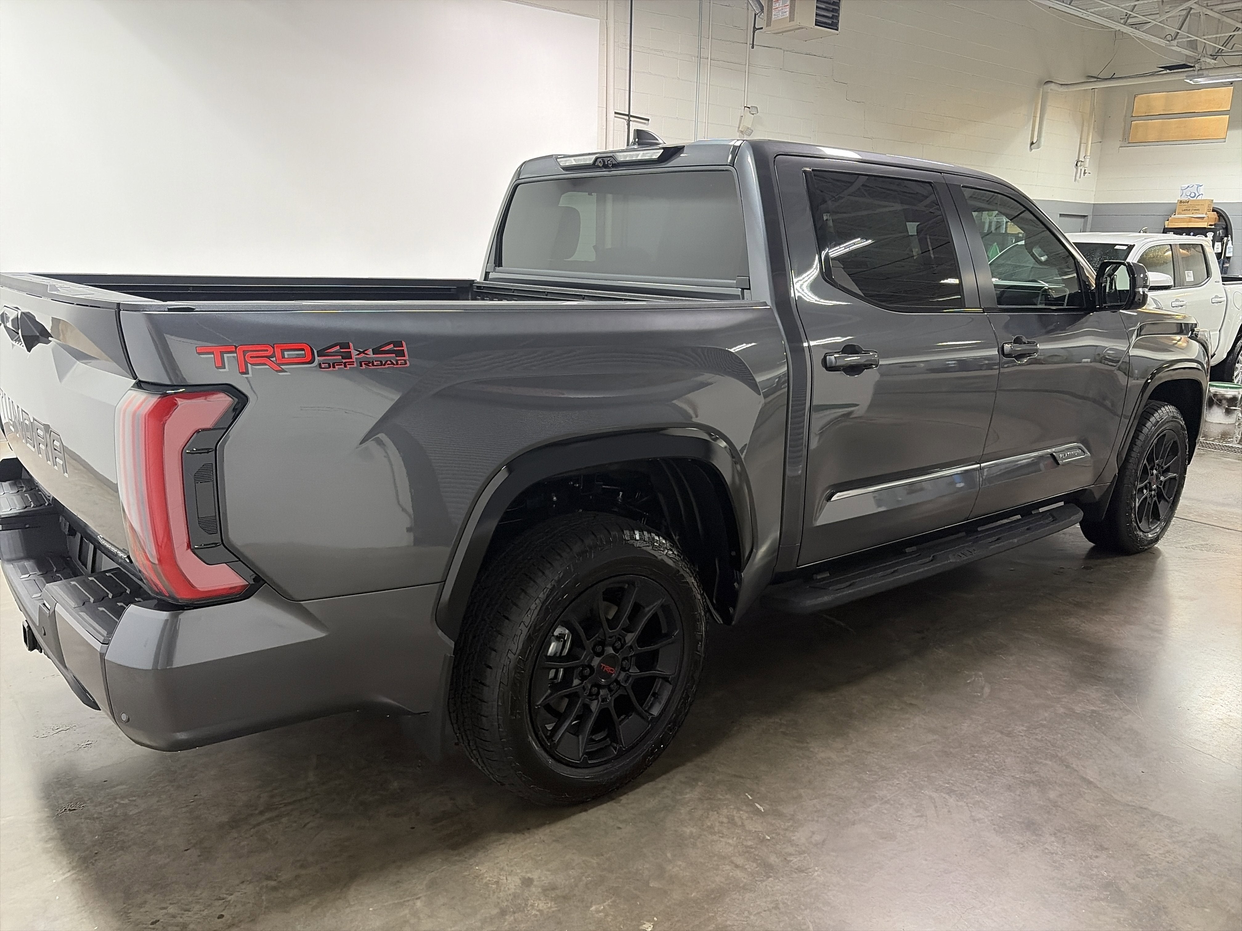2026 Toyota Tundra i-FORCE MAX Platinum i-FORCE MAX
