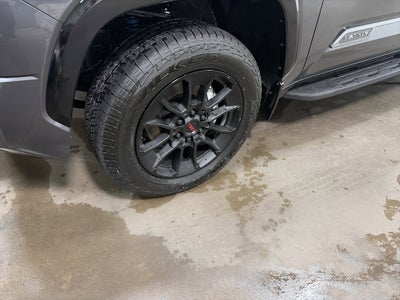 2026 Toyota Tundra i-FORCE MAX Platinum i-FORCE MAX