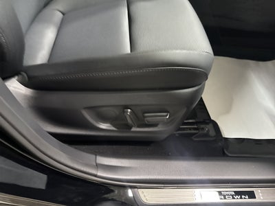 2026 Toyota Toyota Crown Signia XLE