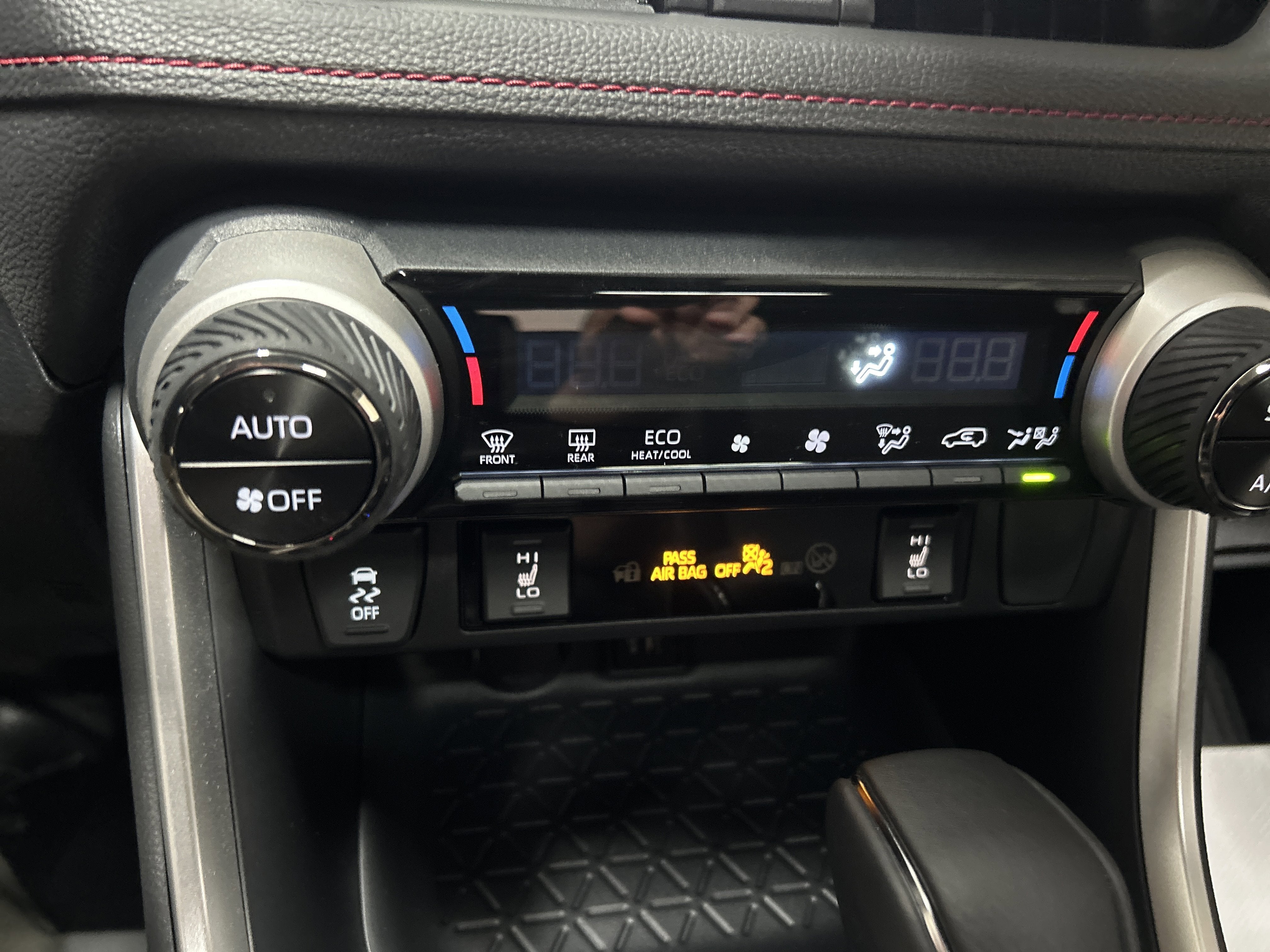 2025 Toyota RAV4 Plug-in Hybrid SE