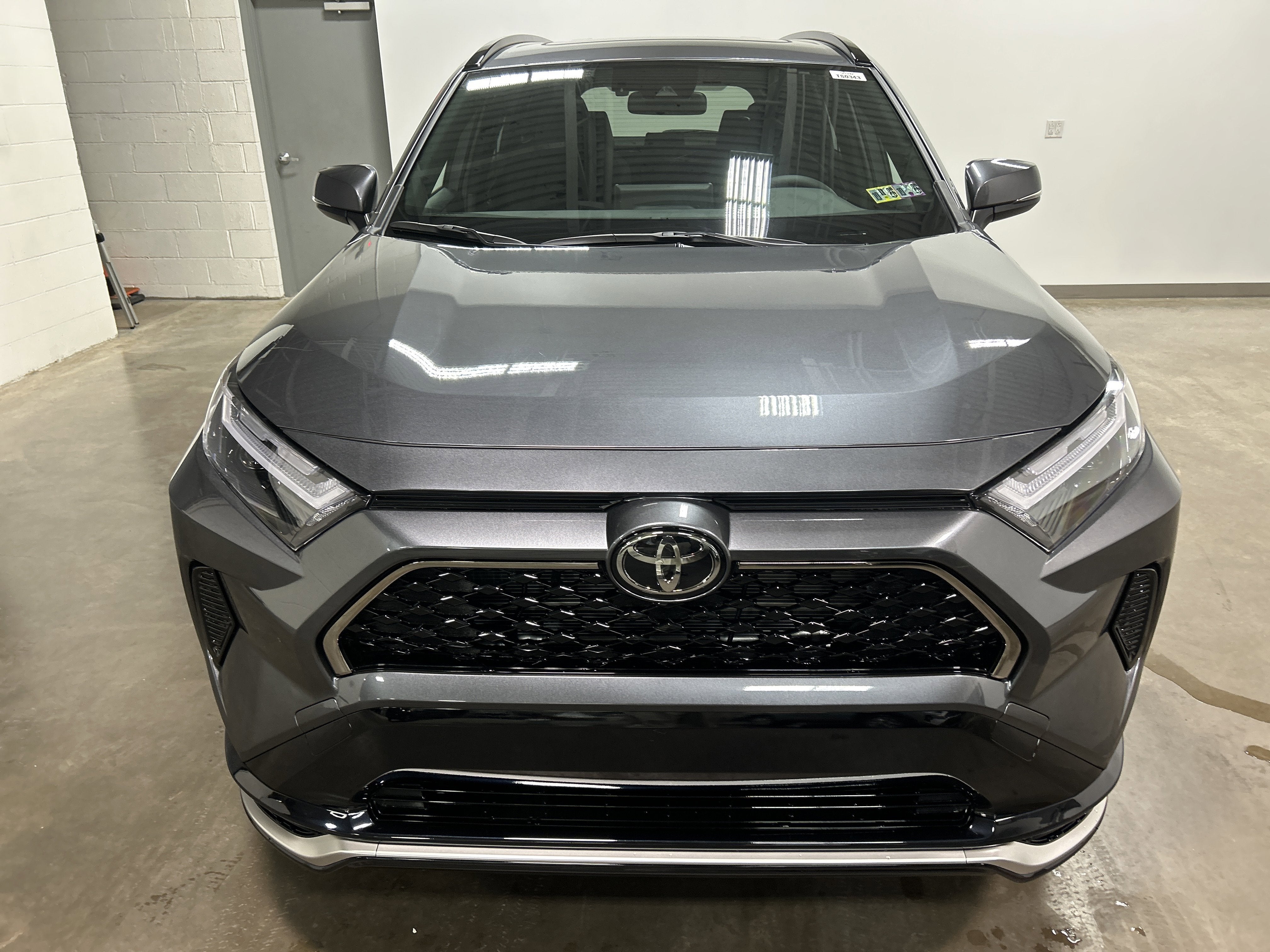 2025 Toyota RAV4 Plug-in Hybrid SE