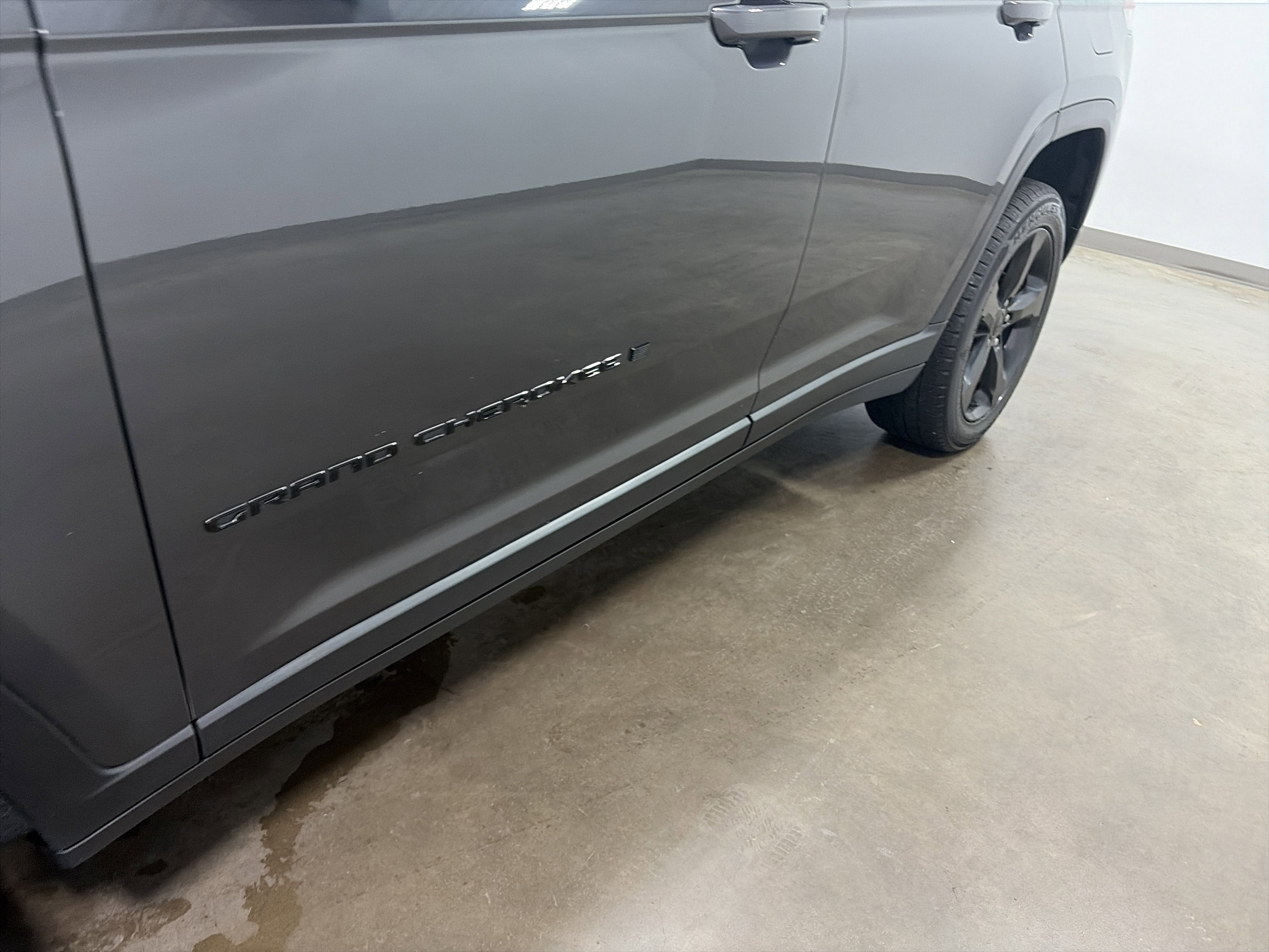 2022 Jeep Grand Cherokee Altitude