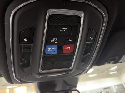 2022 Jeep Grand Cherokee Altitude