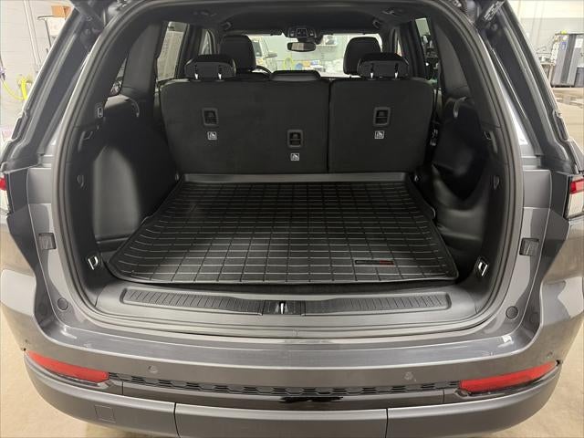 2022 Jeep Grand Cherokee Altitude