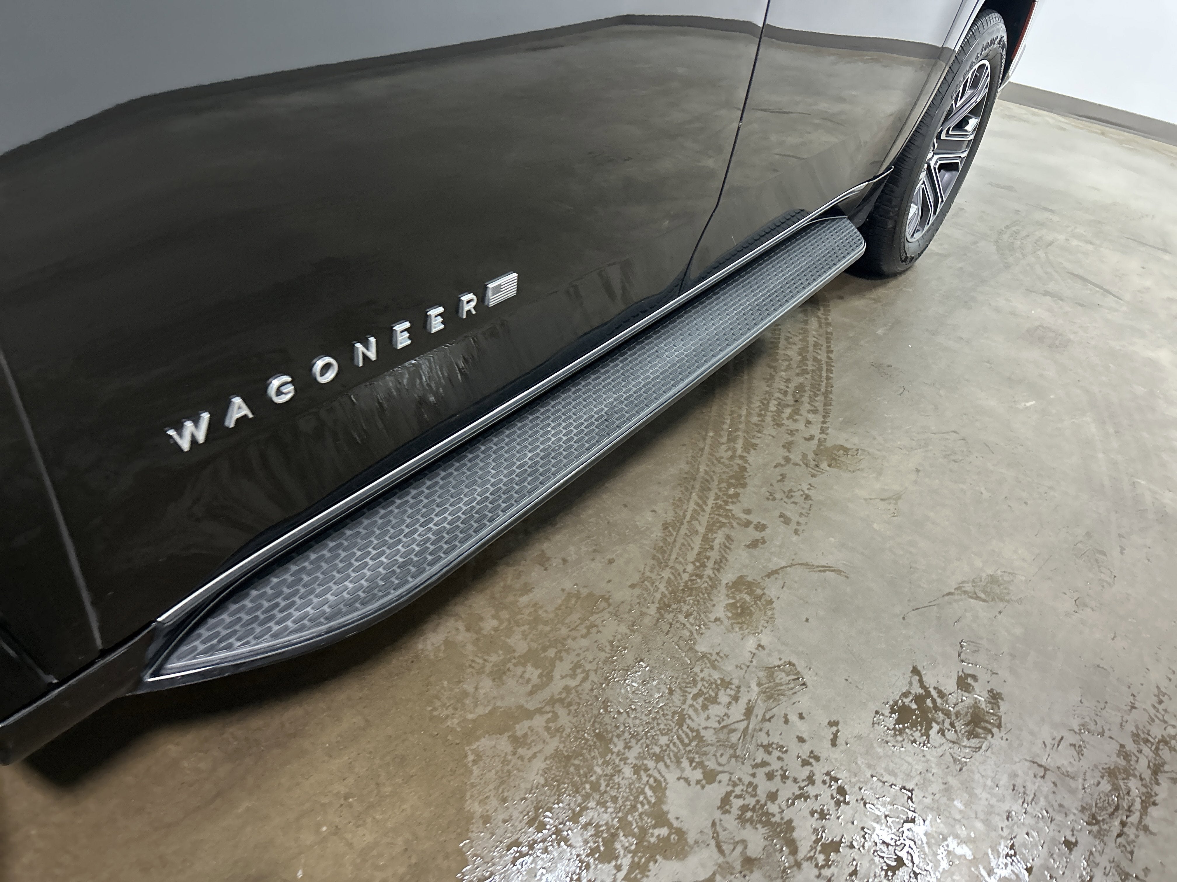 2023 Jeep Wagoneer L Series II