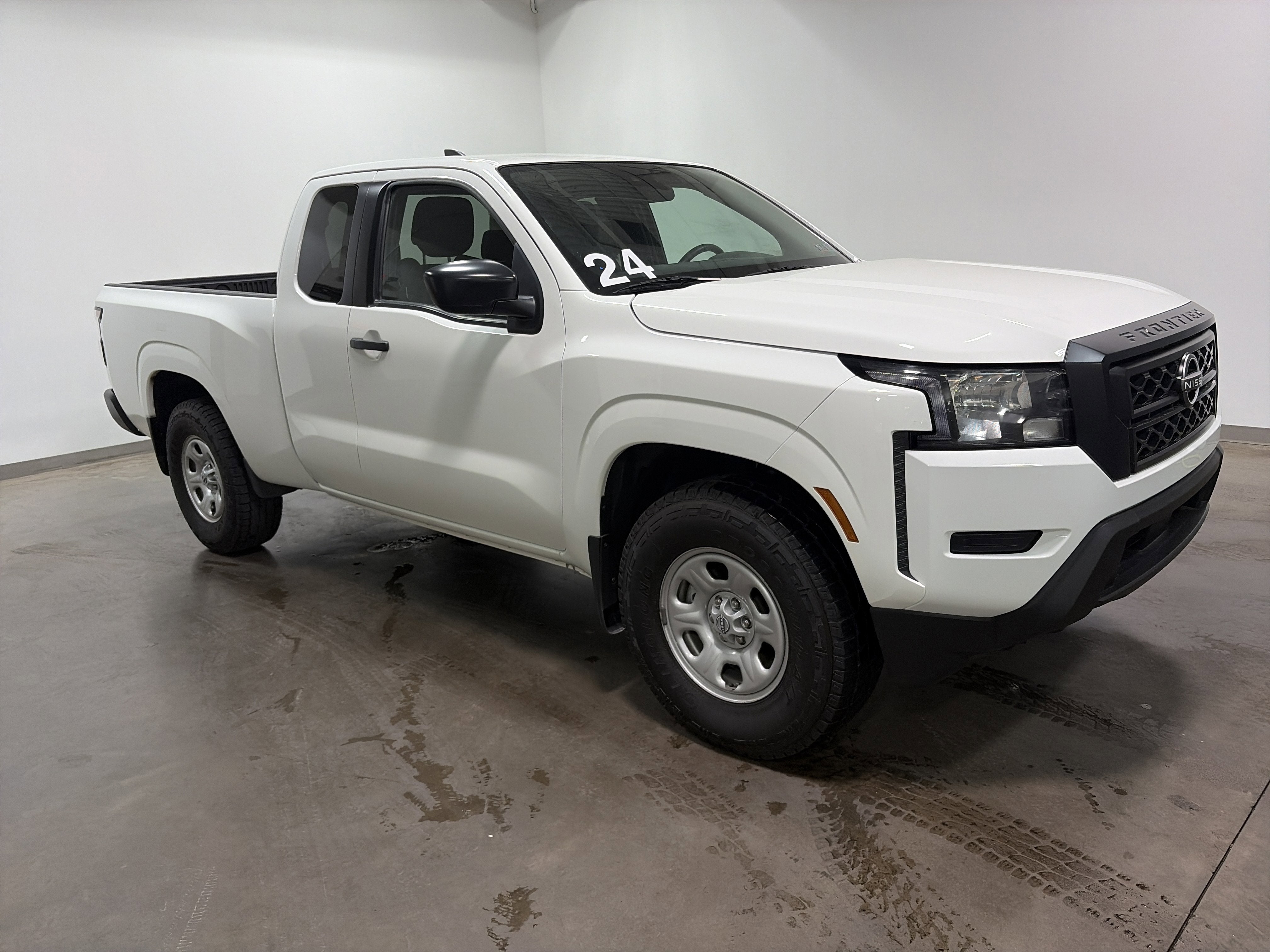2024 Nissan Frontier S