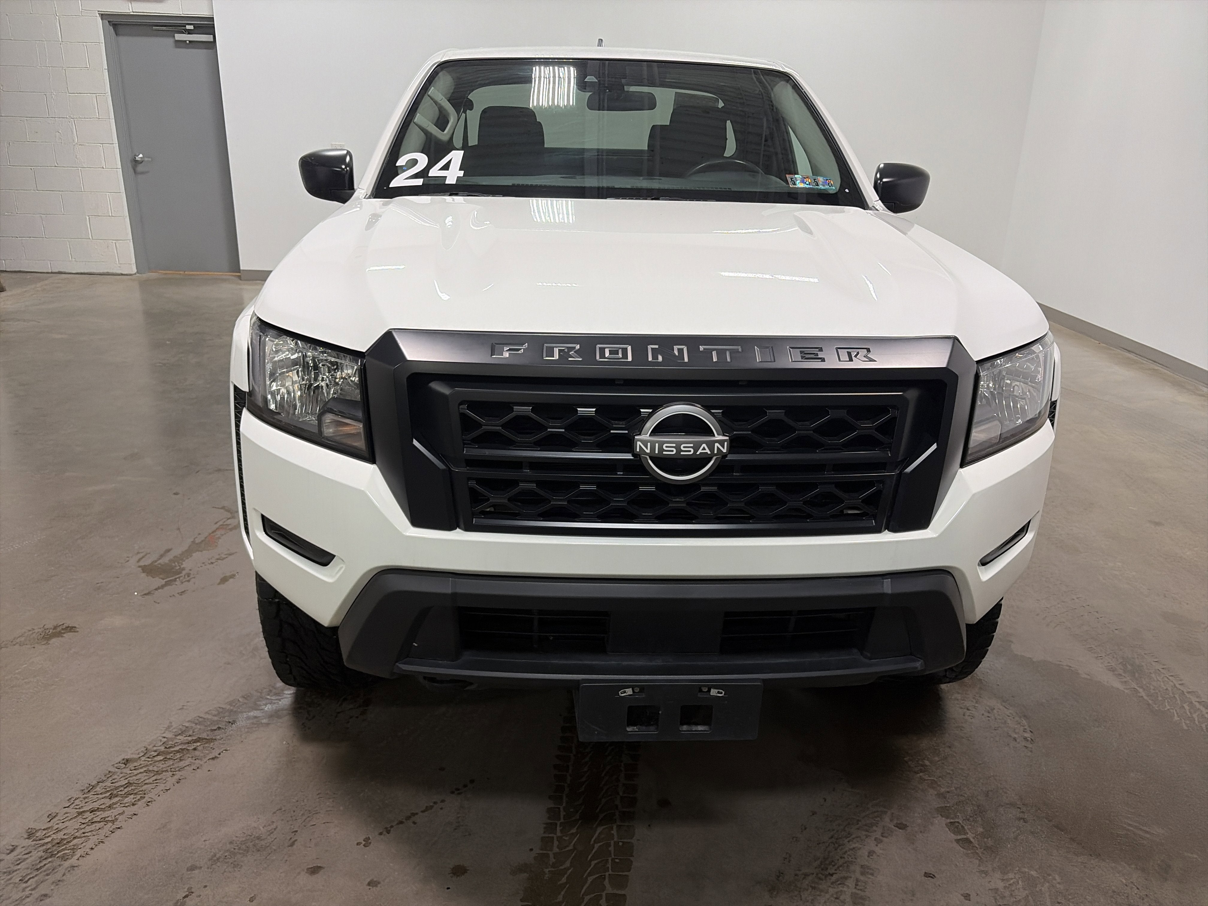 2024 Nissan Frontier S