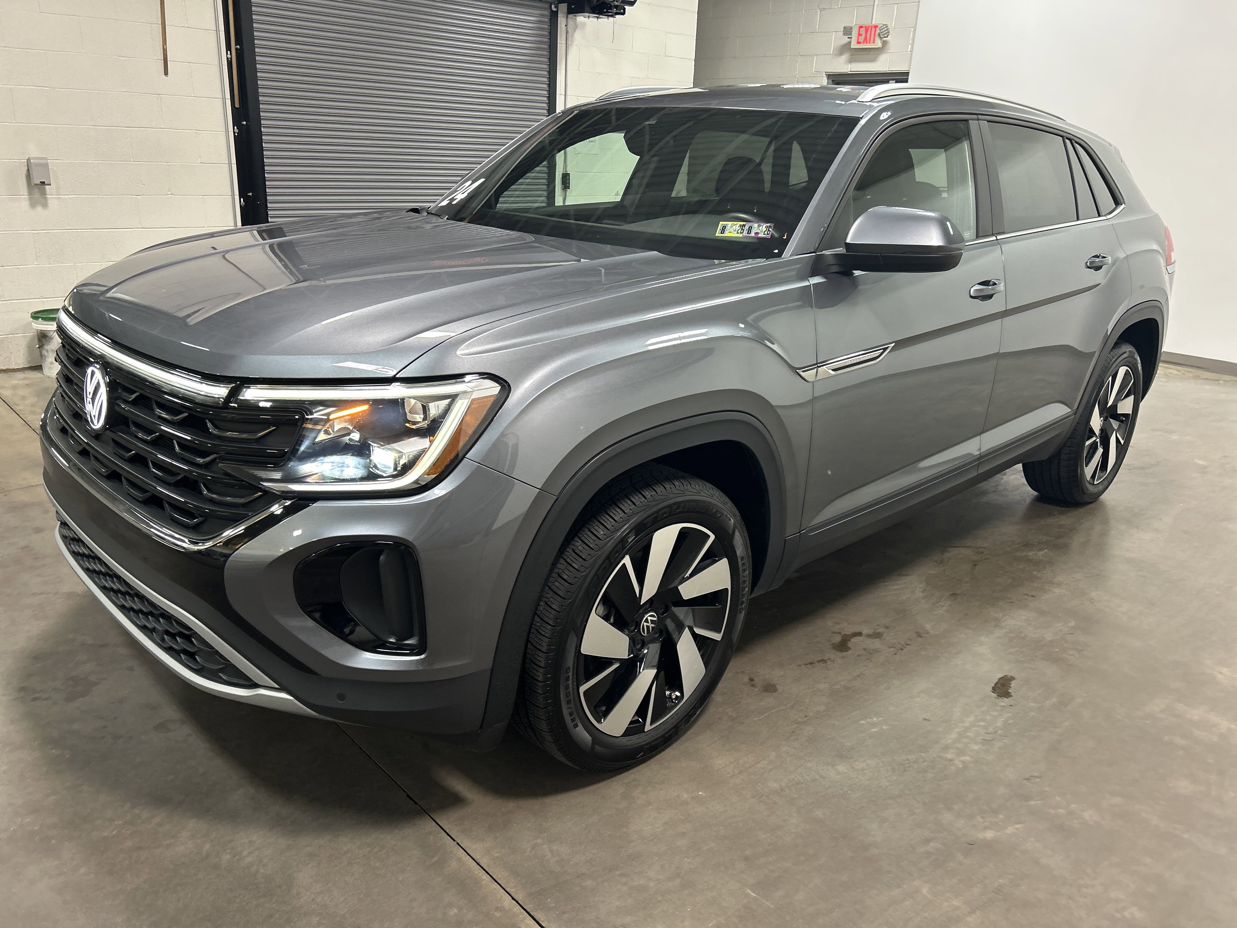 2024 Volkswagen Atlas Cross Sport 2.0T SE w/Technology