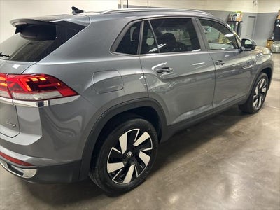 2024 Volkswagen Atlas Cross Sport 2.0T SE w/Technology