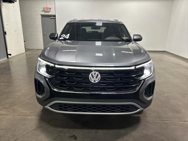 2024 Volkswagen Atlas Cross Sport 2.0T SE w/Technology