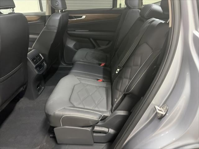 2025 Volkswagen Atlas 2.0T SE