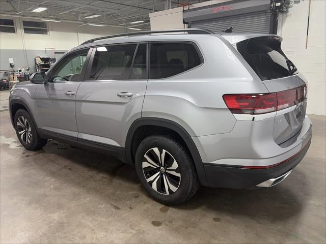 2025 Volkswagen Atlas 2.0T SE