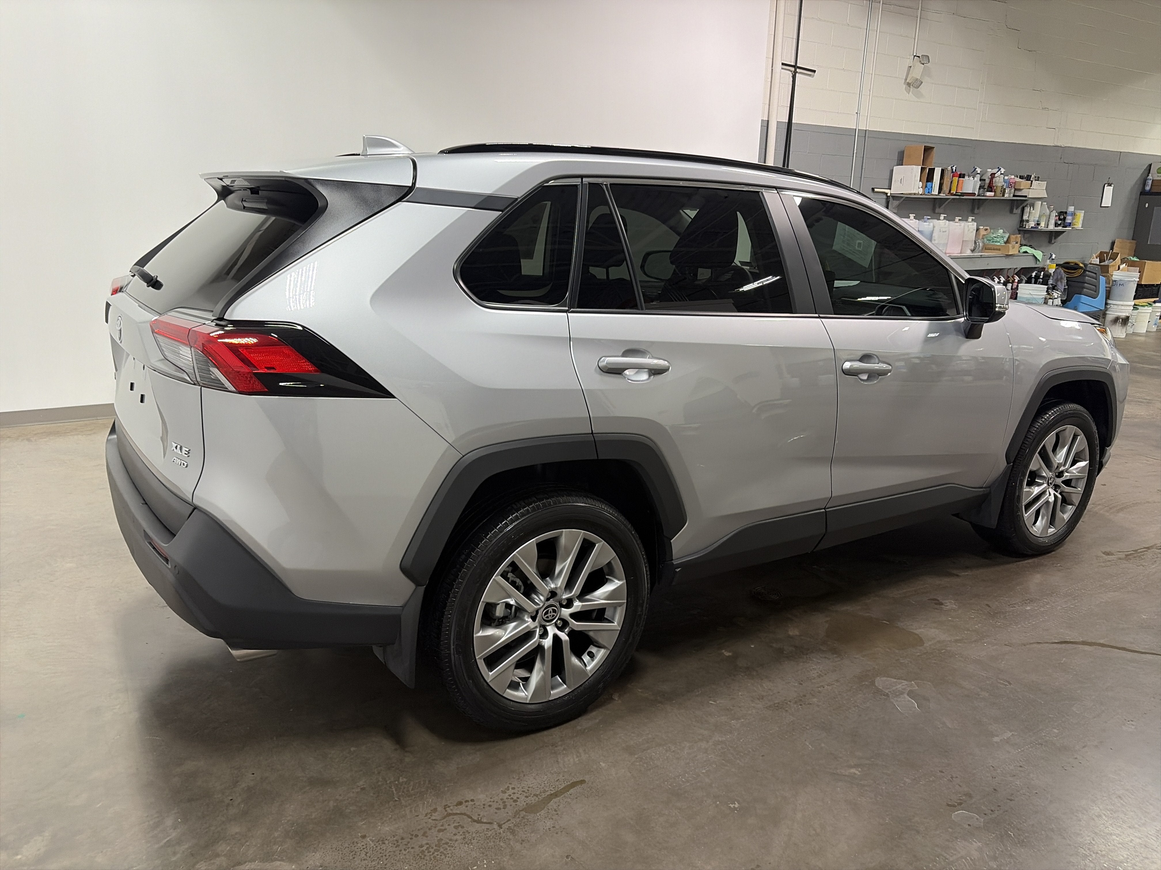 2023 Toyota RAV4 XLE Premium