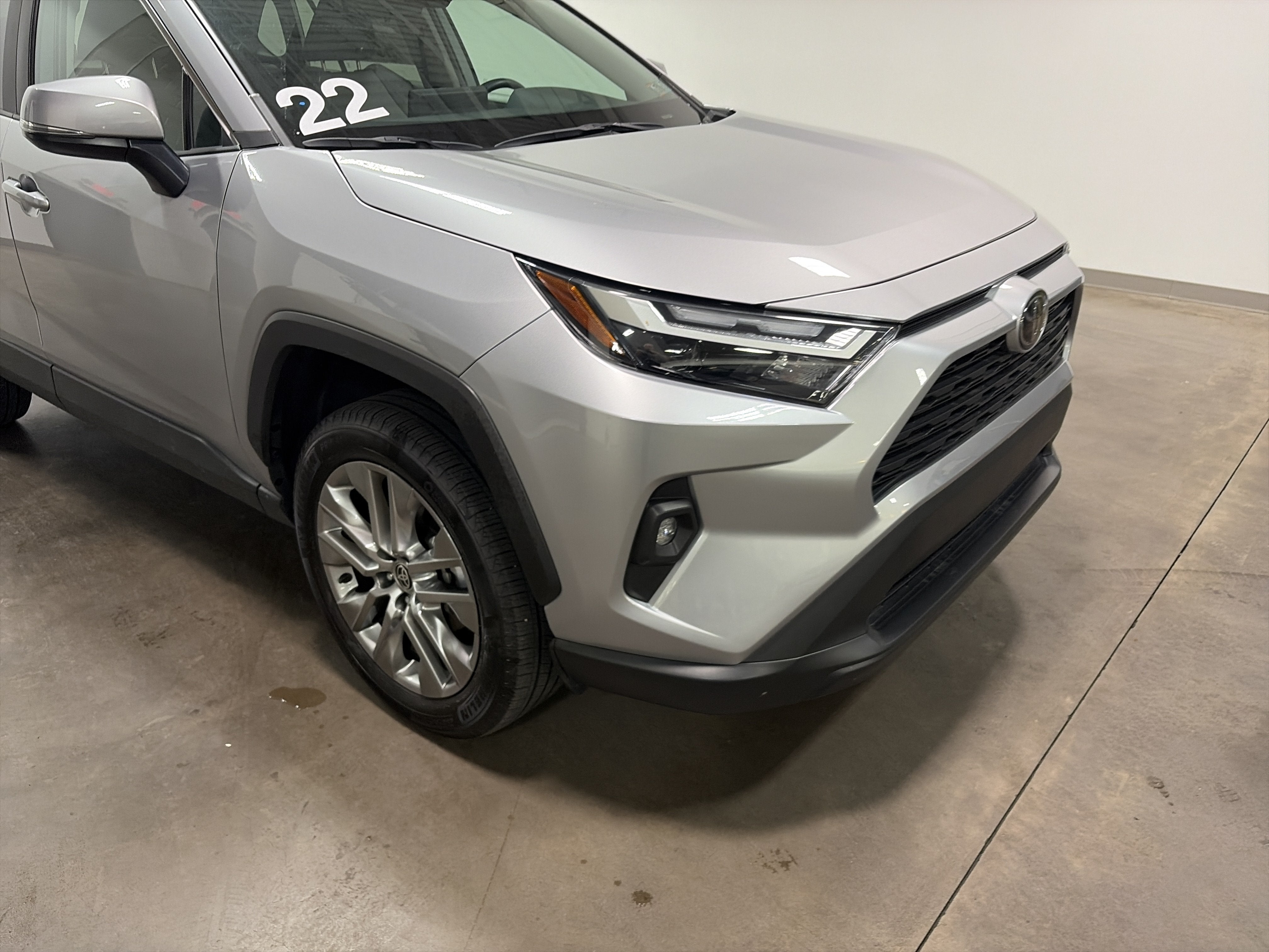 2022 Toyota RAV4 XLE Premium