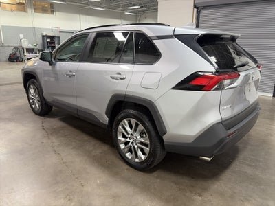 2022 Toyota RAV4 XLE Premium